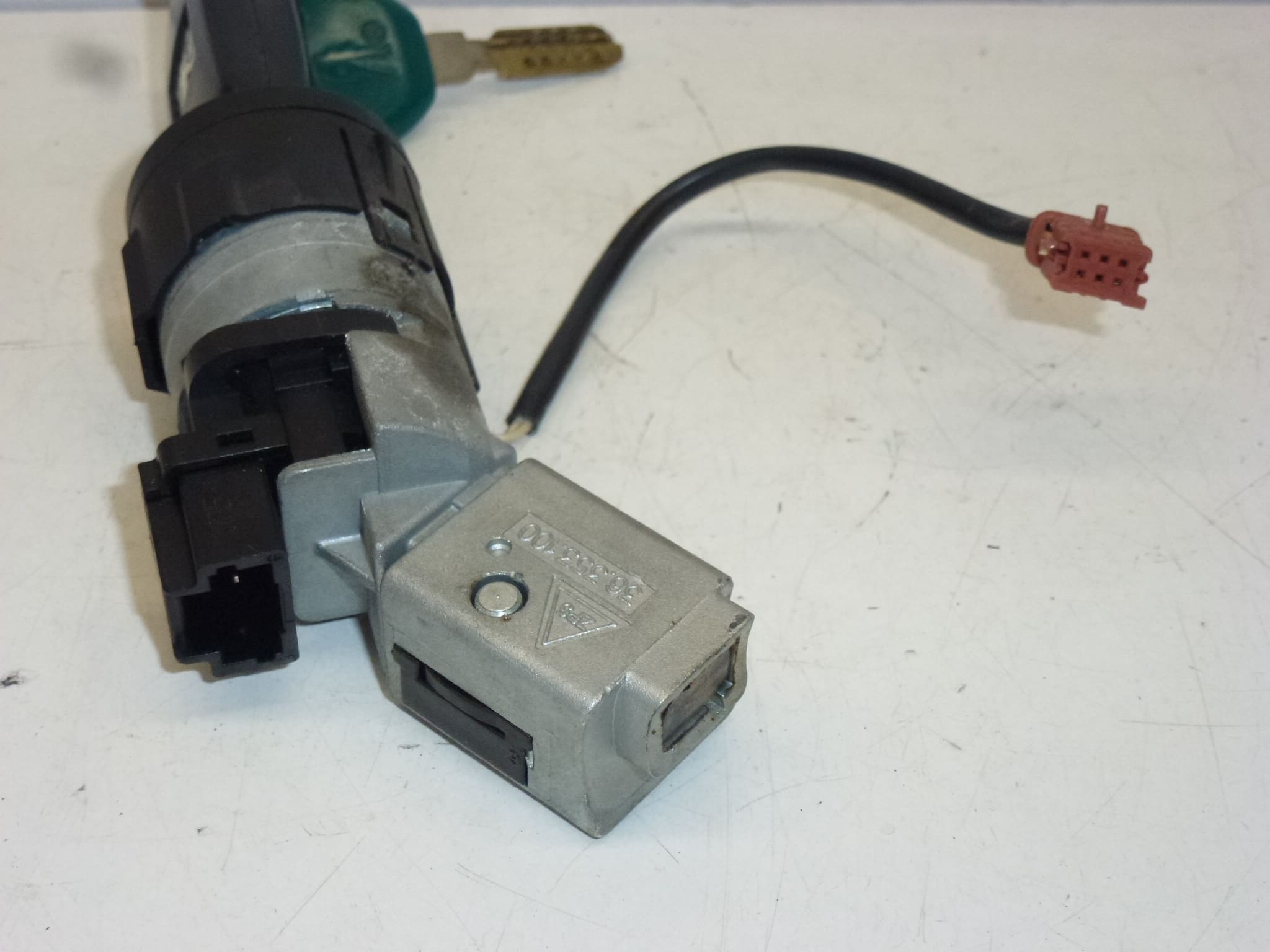 Ignition switch with one key for Peugeot/Citroën, part number 4162KF - Image 2