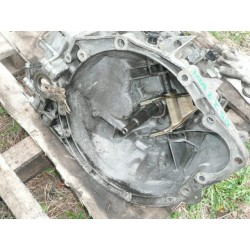 Gearbox Citroën C5 2.2 HDI 4HX 5-speed 20LE96