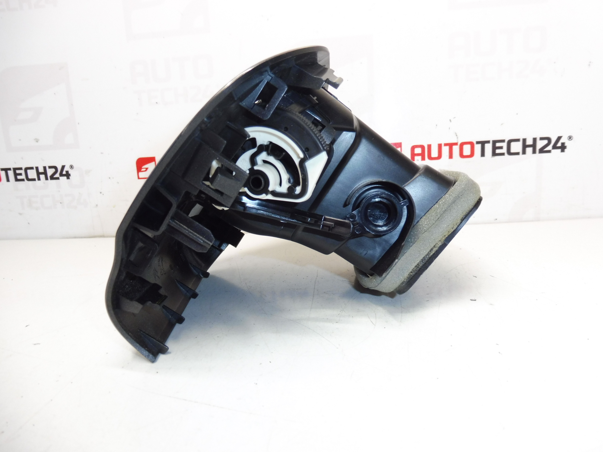 Ventilation output Citroen C-Elysée Peugeot 301 967276577 9677253177