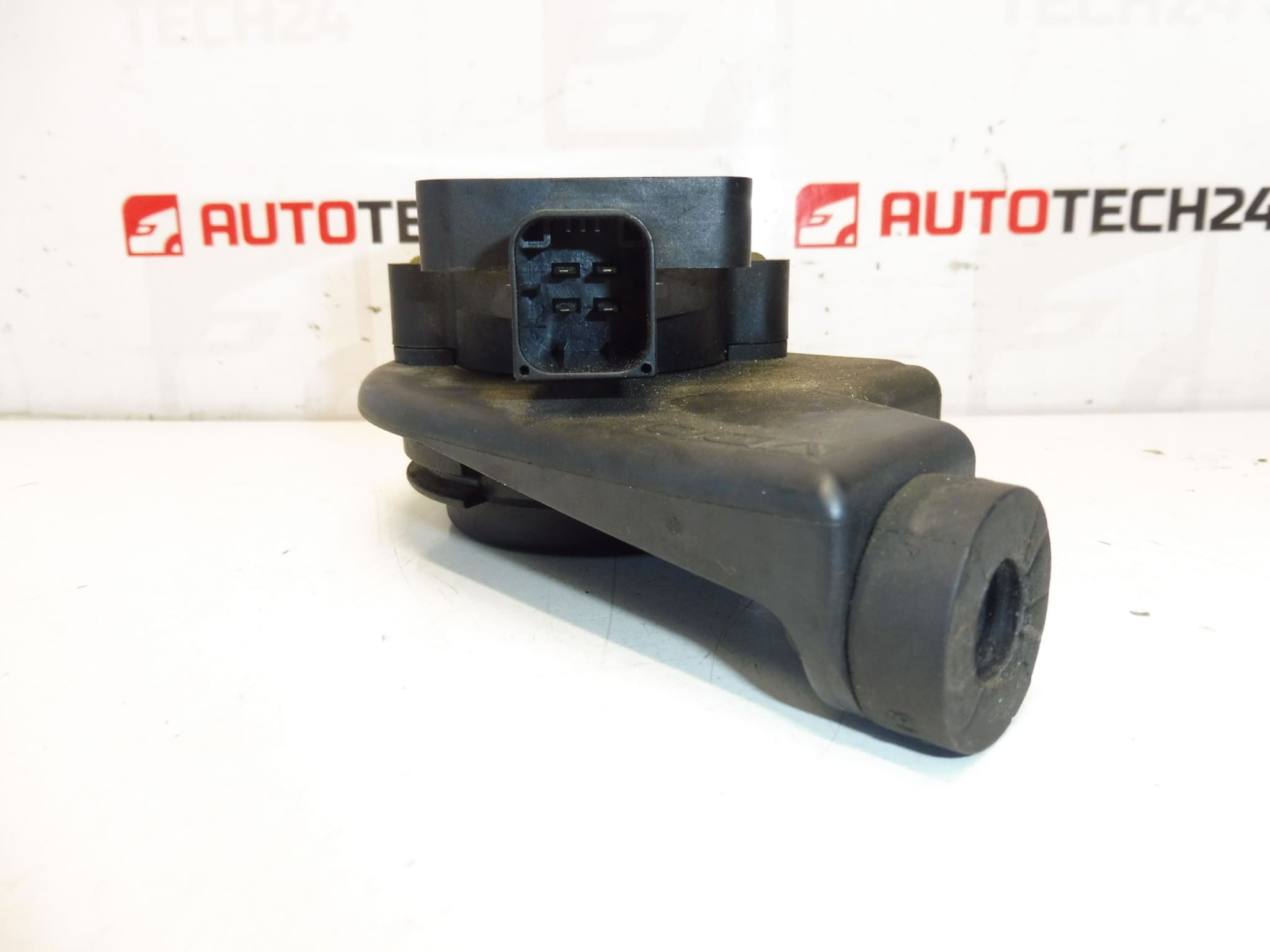 Throttle Position Sensor Citroën Peugeot 9643365680 1920X1 - Image 2