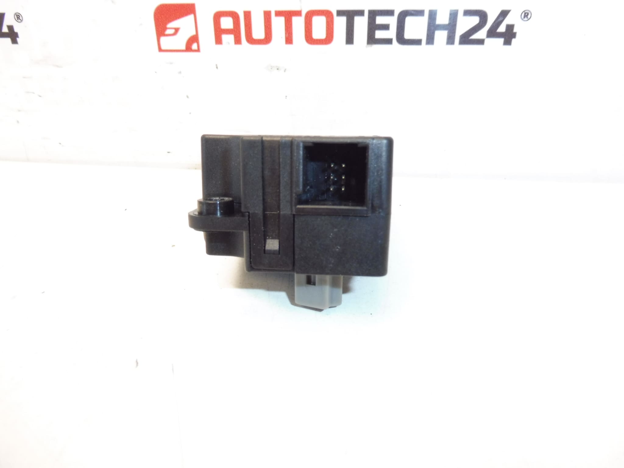 Used Valeo Heater Servo Motor for Citroën and Peugeot Vehicles - T1006419G / 0312131B - Image 2