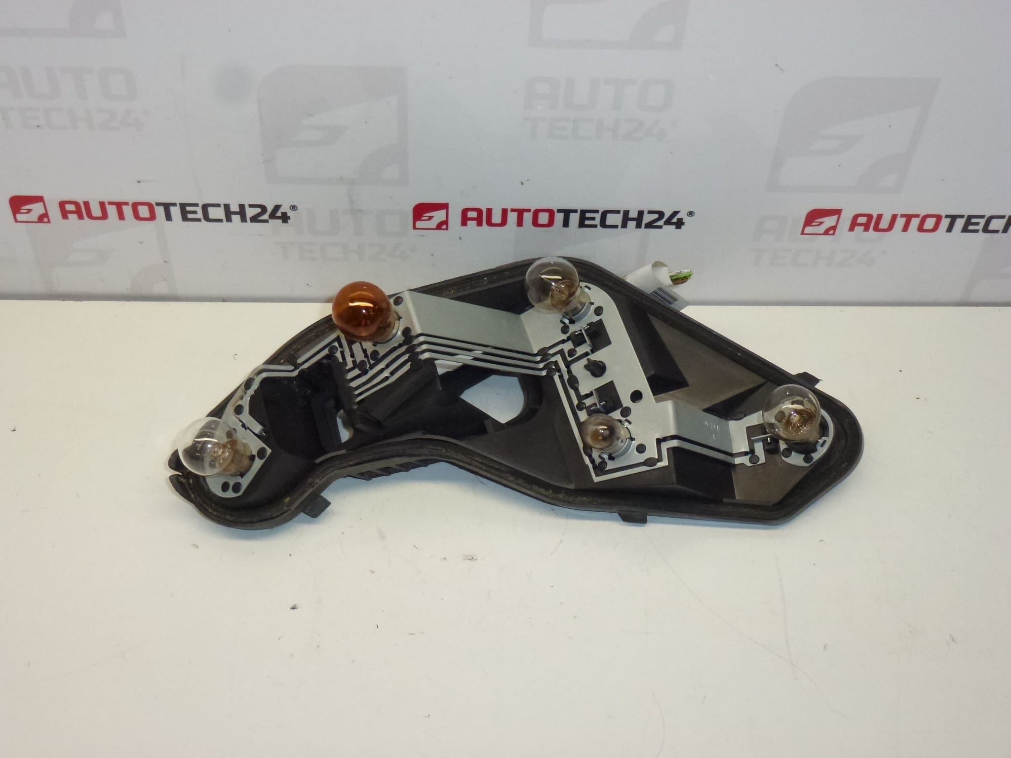 Rear left lamp bulb socket + cable Peugeot 207 6350Y7
