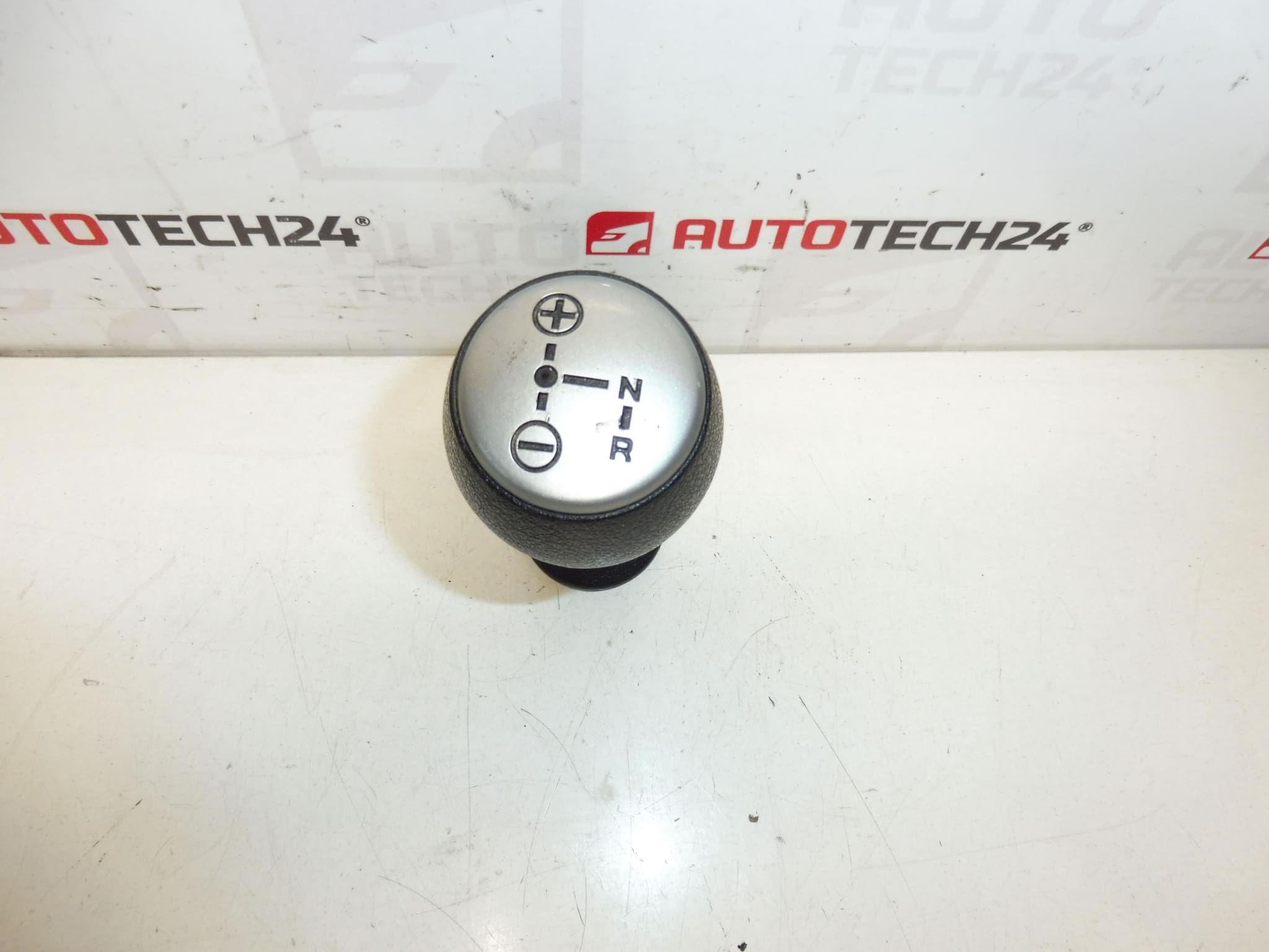 Sensodrive Gear Shift Knob for Citroën/Peugeot, Part No. 2403Z2 - Image 2