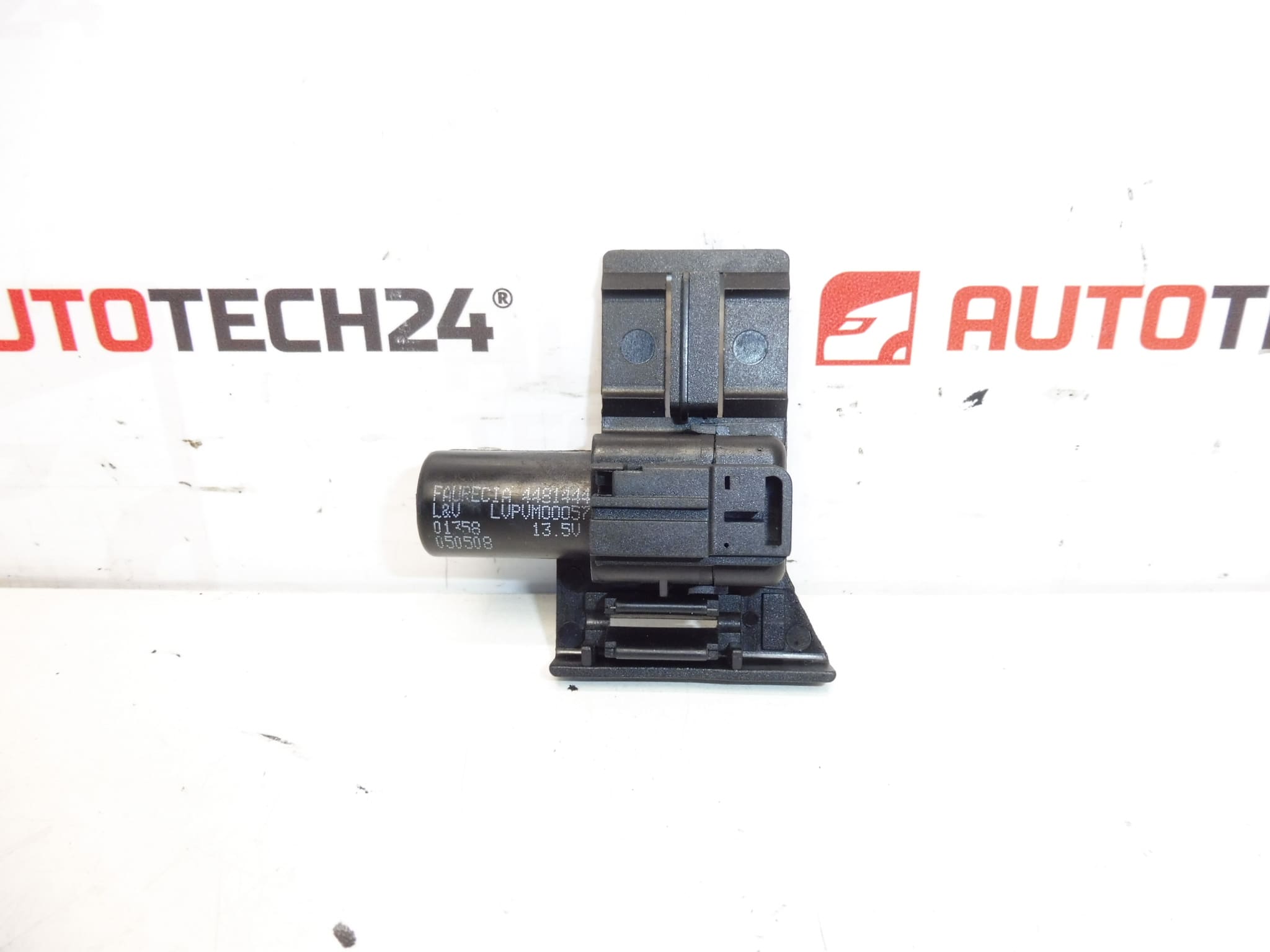 Vibrator AFIL in the Citroen Peugeot Faurecia 4481444 seat
