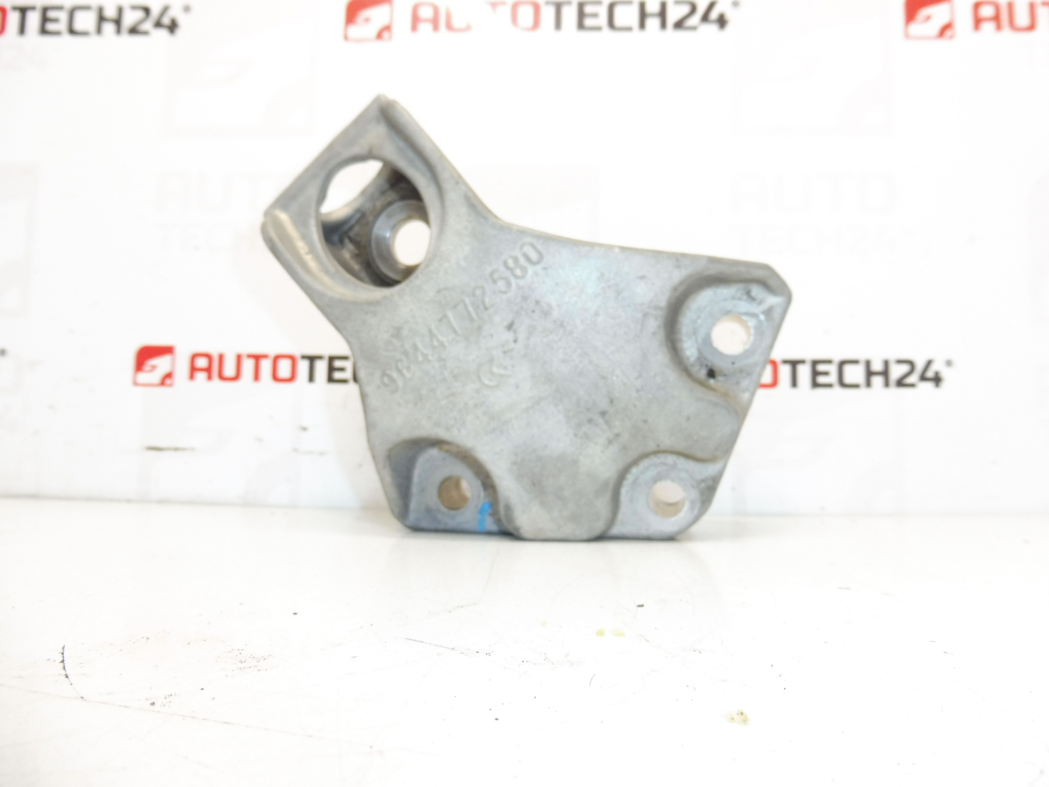 Engine Mount Bracket Citroën 1.6 HDI 9644772580 1807W8