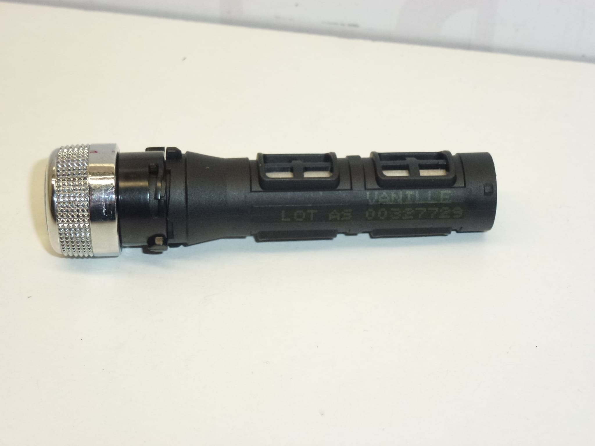 Citroën C3 C4 Picasso fragrance button 824435 8244E5 - Image 2