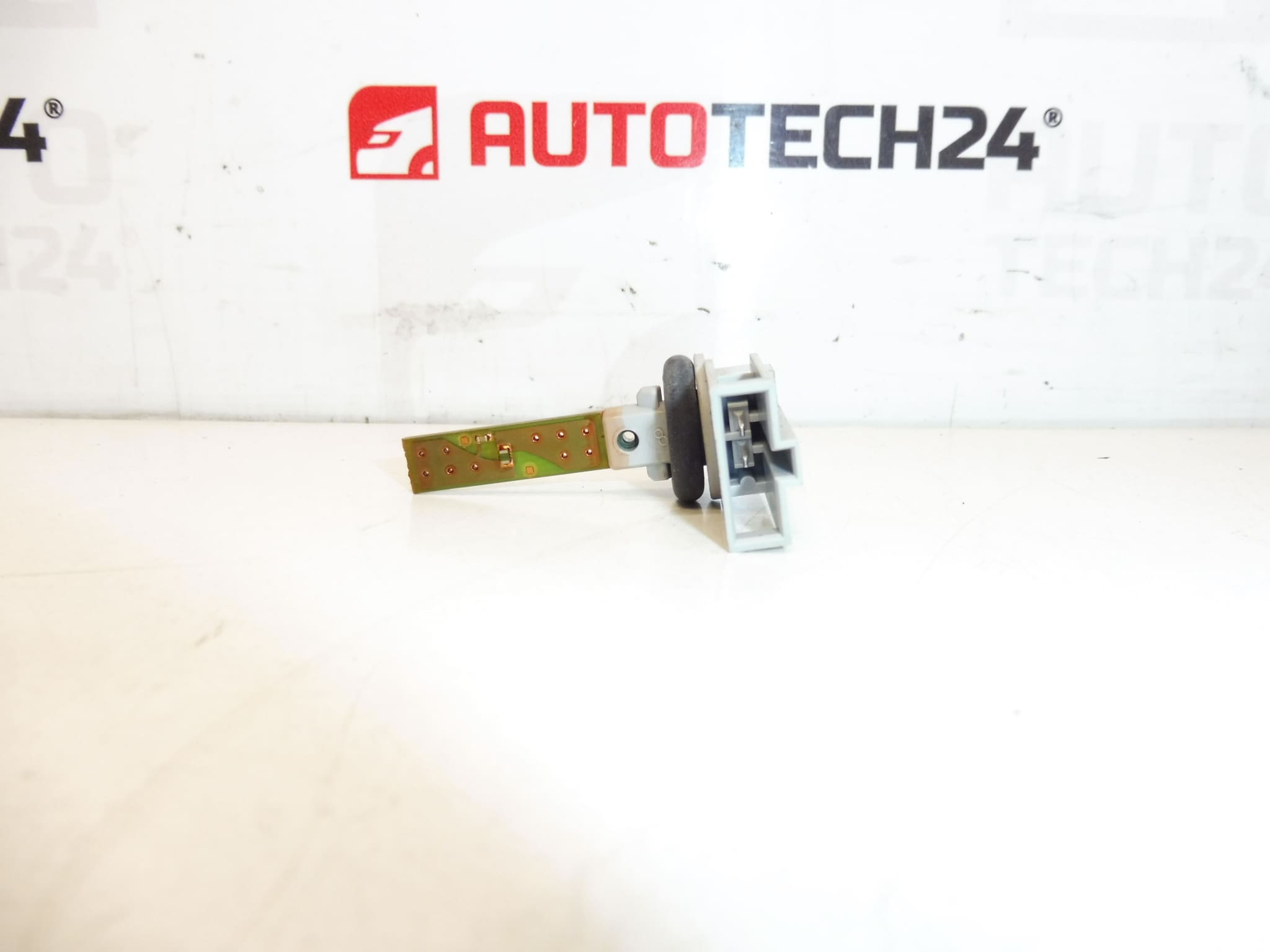 Valeo Temperature Sensor T1000212E for Citroën Peugeot 643664 - Image 2