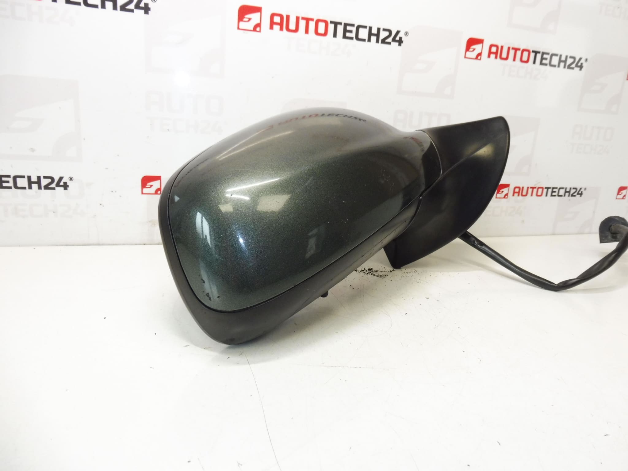 Right rear -view mirror Peugeot 407 96457004XT 8149VC
