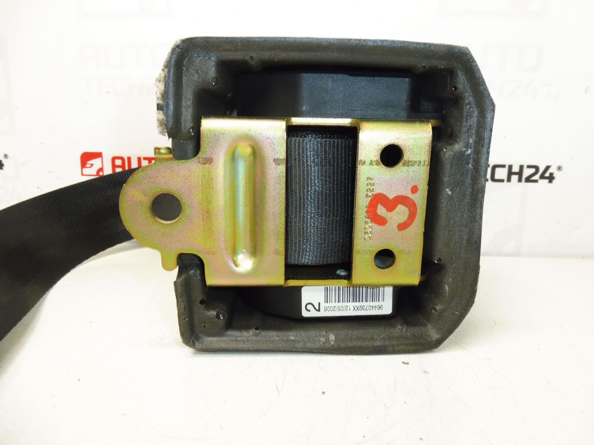 Rear Seat Belt Peugeot 407 96440739XX 8974HK - Image 2