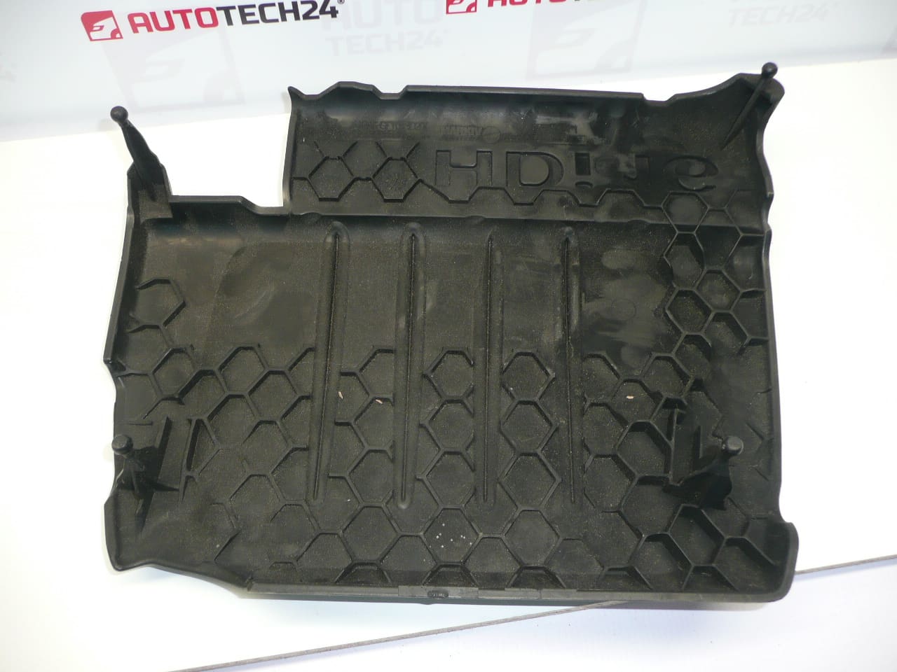 Engine cover for Peugeot 1.6 HDi - 9659999880 / 0137E5 - Image 2