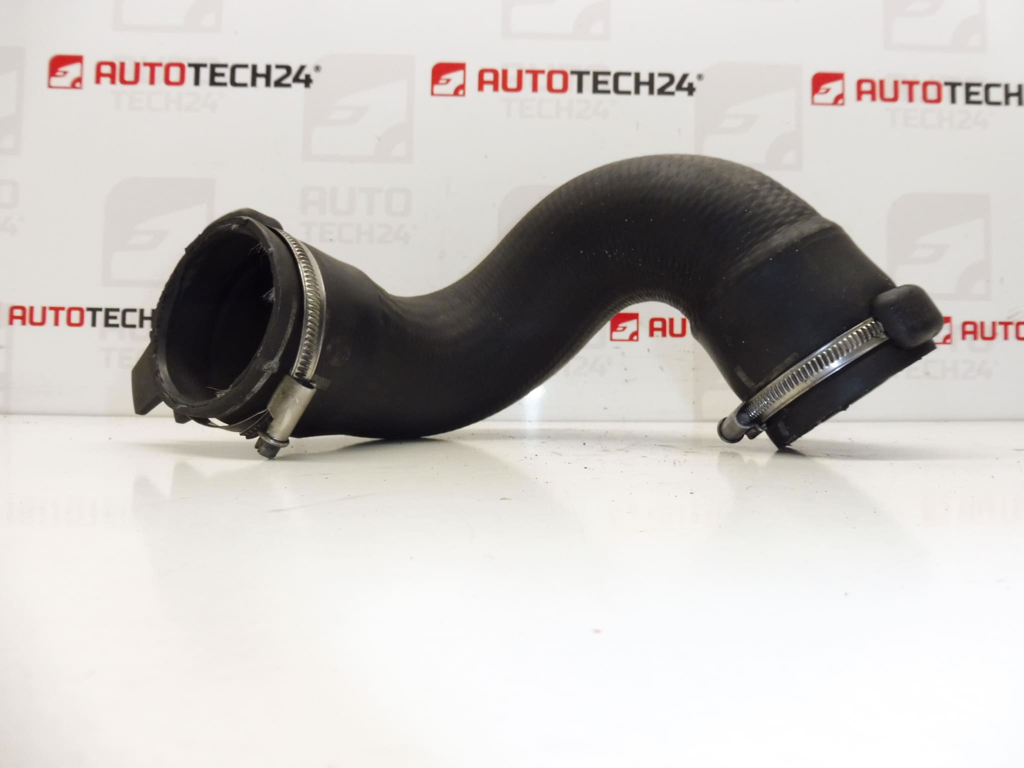 Intercooler Air Connection Hose for Citroën/Peugeot 2.0 HDi (0382HA) - Image 2