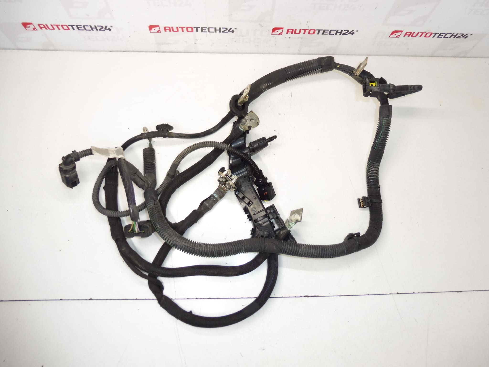 A positive bundle of Citroën Peugeot 1.0 1.2 9809062280