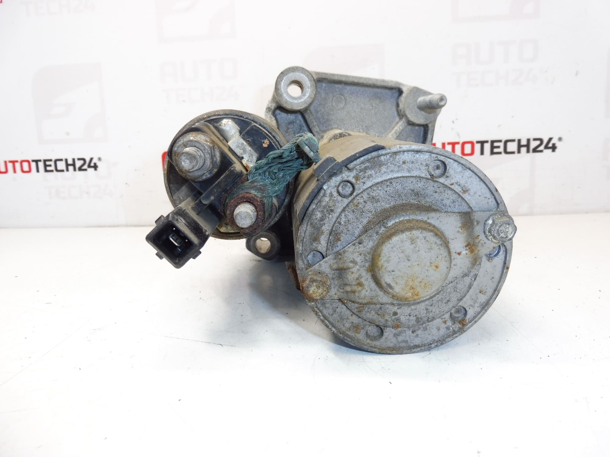Valeo starter motor for Citroën/Peugeot DS 1.2 (ESM18-11), part no. 9807545980 - Image 2