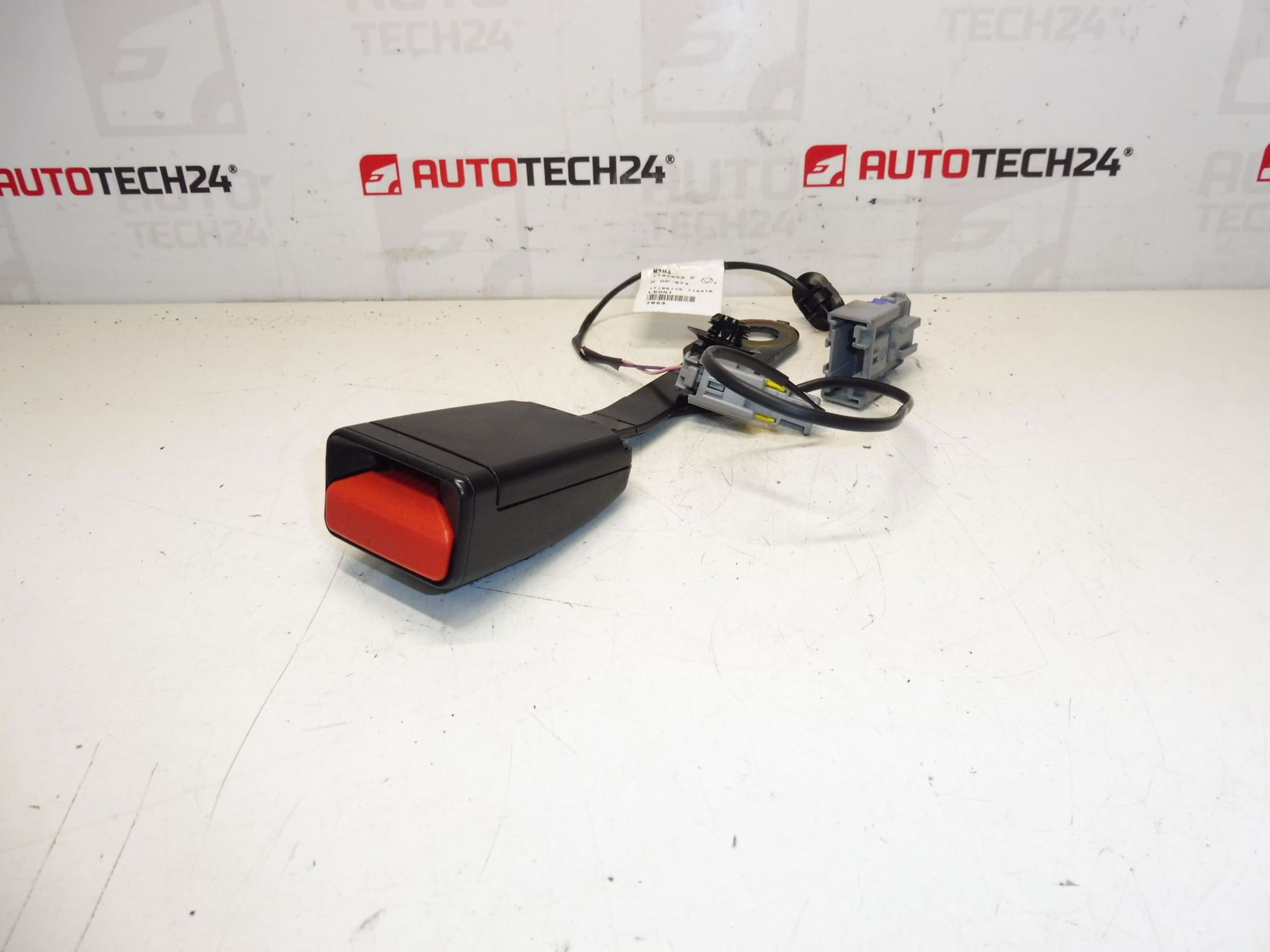 Citroën C-Elysée Peugeot 301 96730206XT seat belt holder