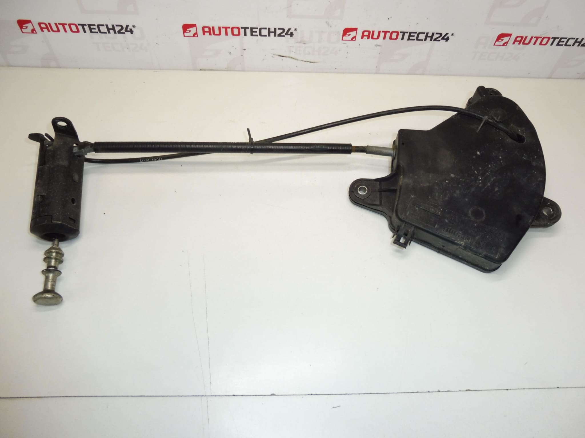 Peugeot 307 308 reserve holder 673504 - Image 2