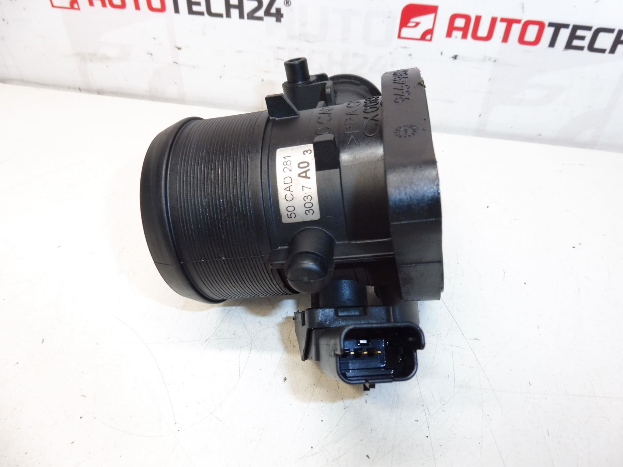 Throttle body for Peugeot 2.0 HDi (RHK) - Part No. 9664960080 / 0345F2 - Image 2