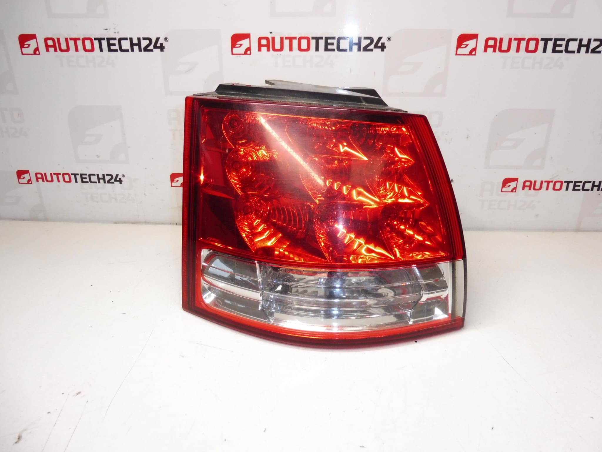 Left rear lamp mudguard Citroën C-Crosser 6350eh