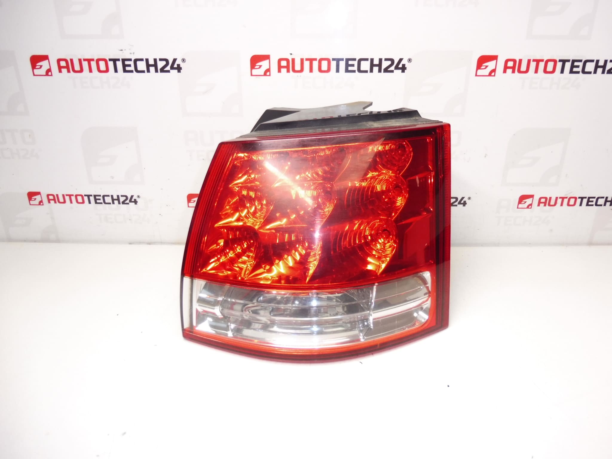 Right rear lamp mudguard Citroën C-Crosser 6350eG