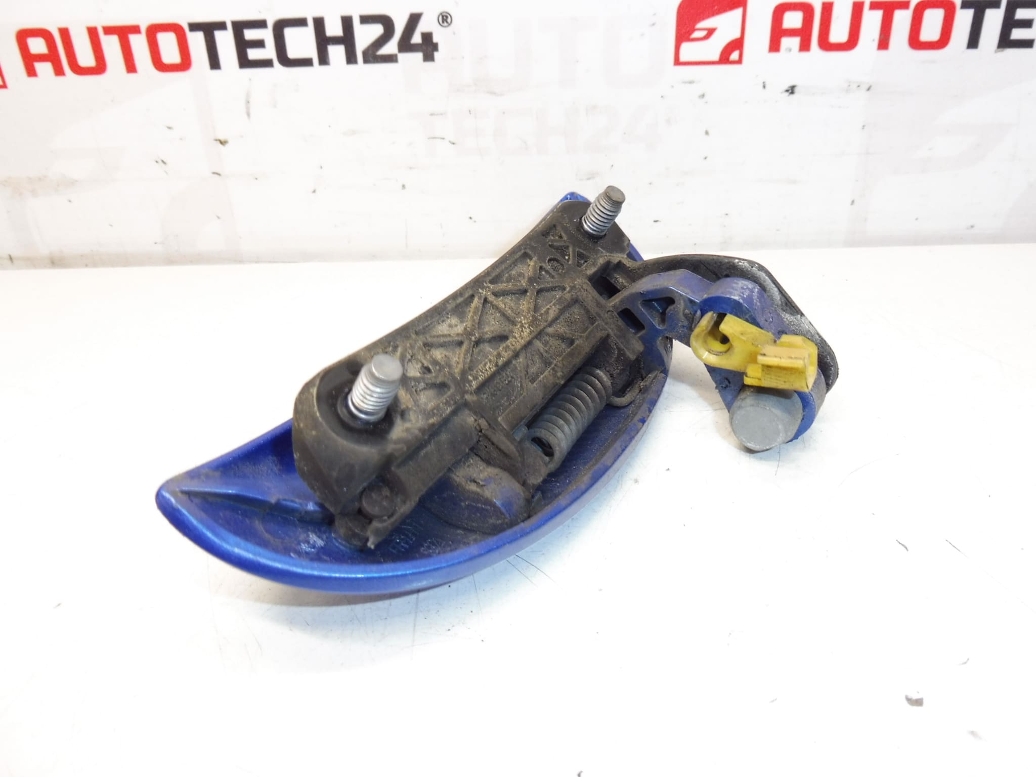 Left front door handle ELX Citroën C1 Peugeot 107 9101ak - Image 2