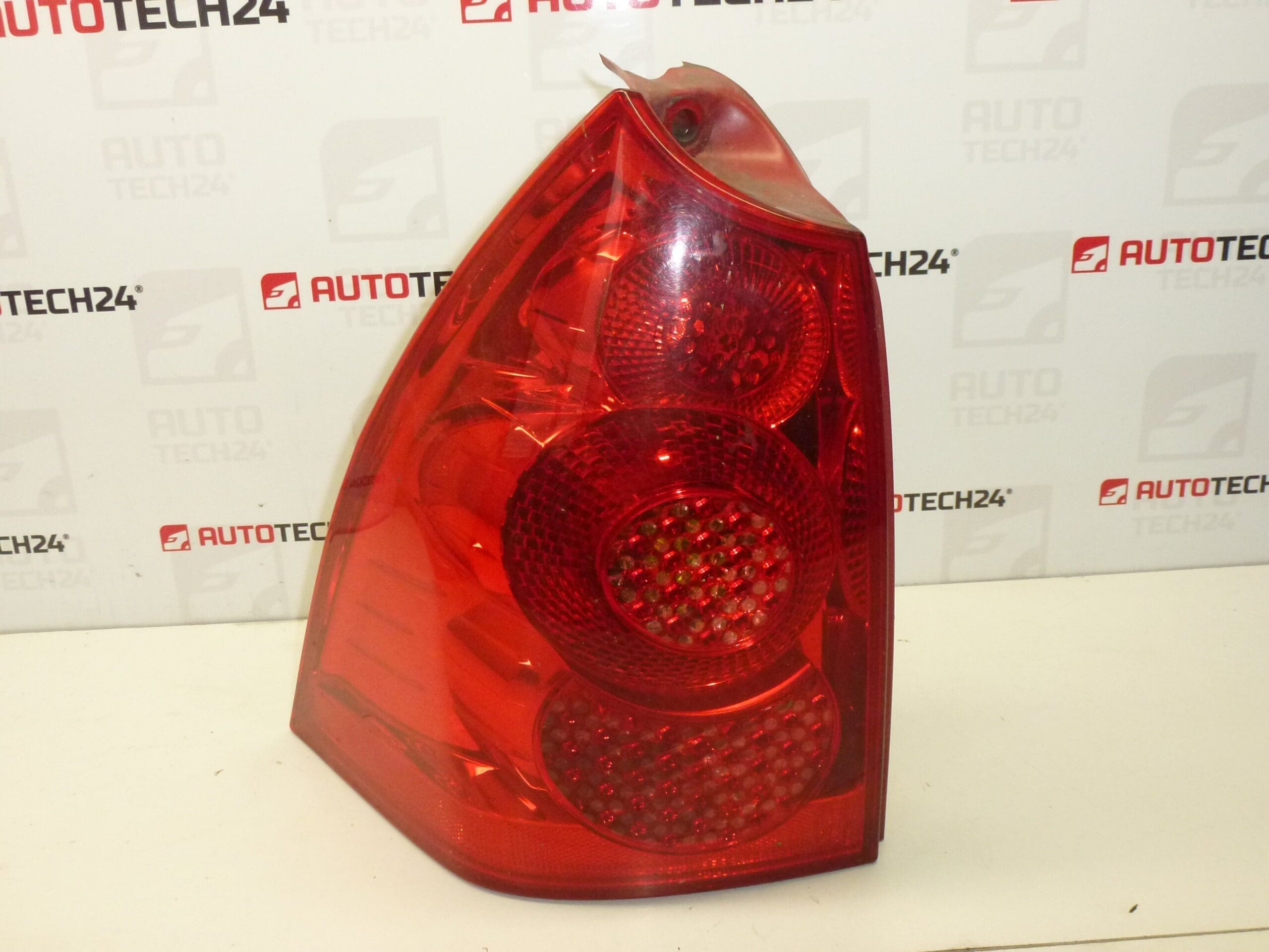 Left rear lamp Peugeot 307 SW 9655768680 6350X2 6350X3 - Image 2