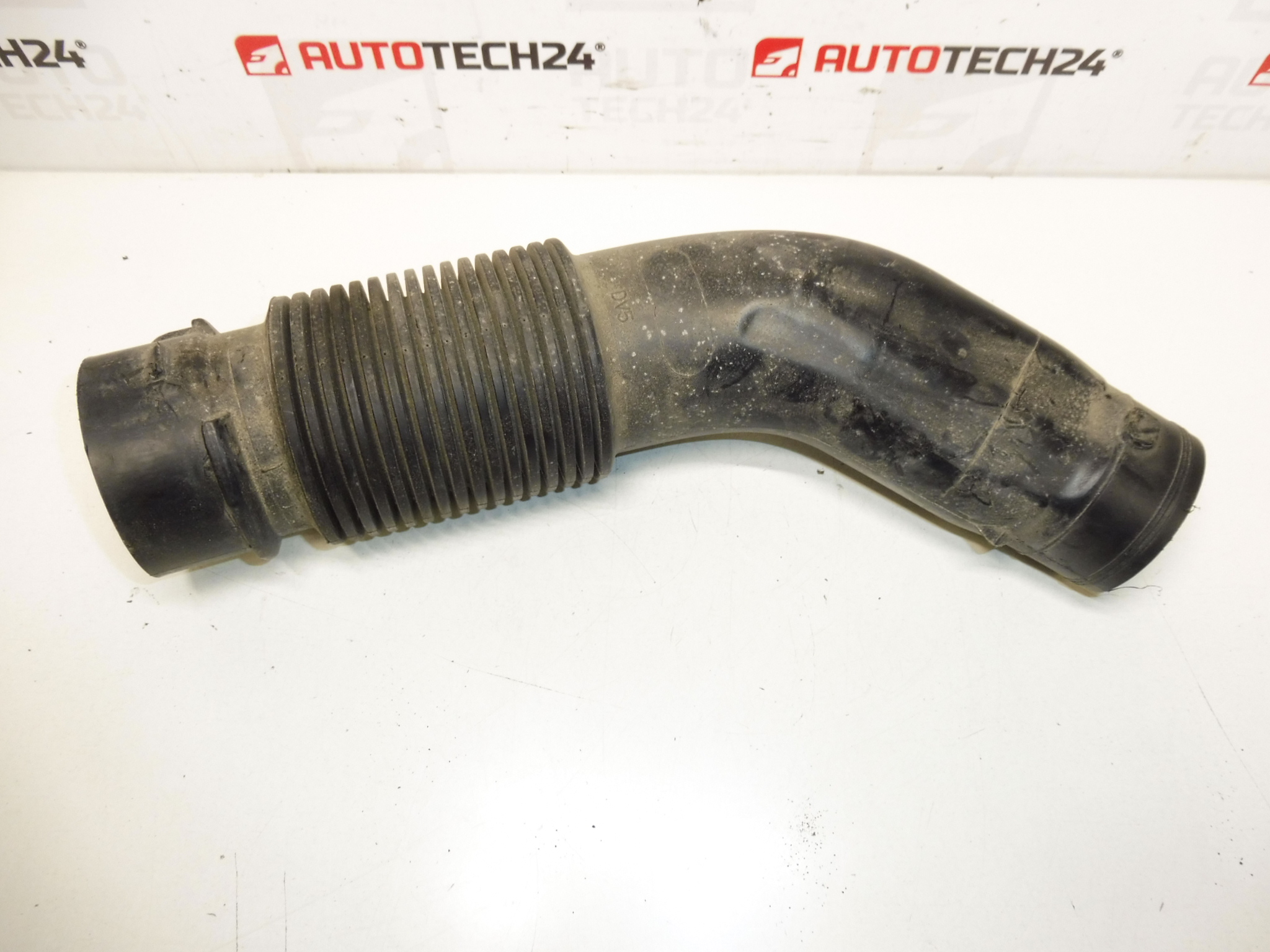 Air connection 1.5 HDI Citroën Peugeot 9810920980