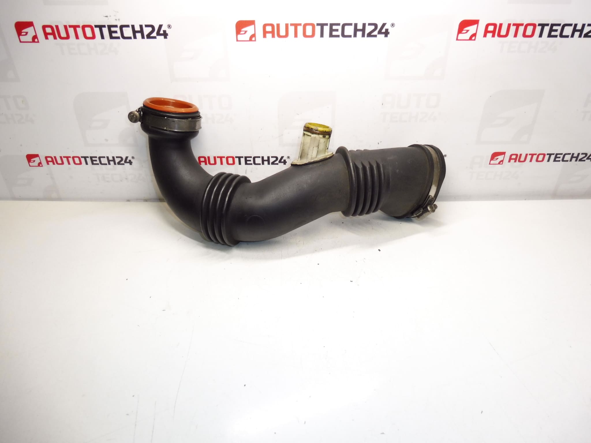 Turbo intake manifold 1.6 HDI Citroën Peugeot 9683735980 1434E1