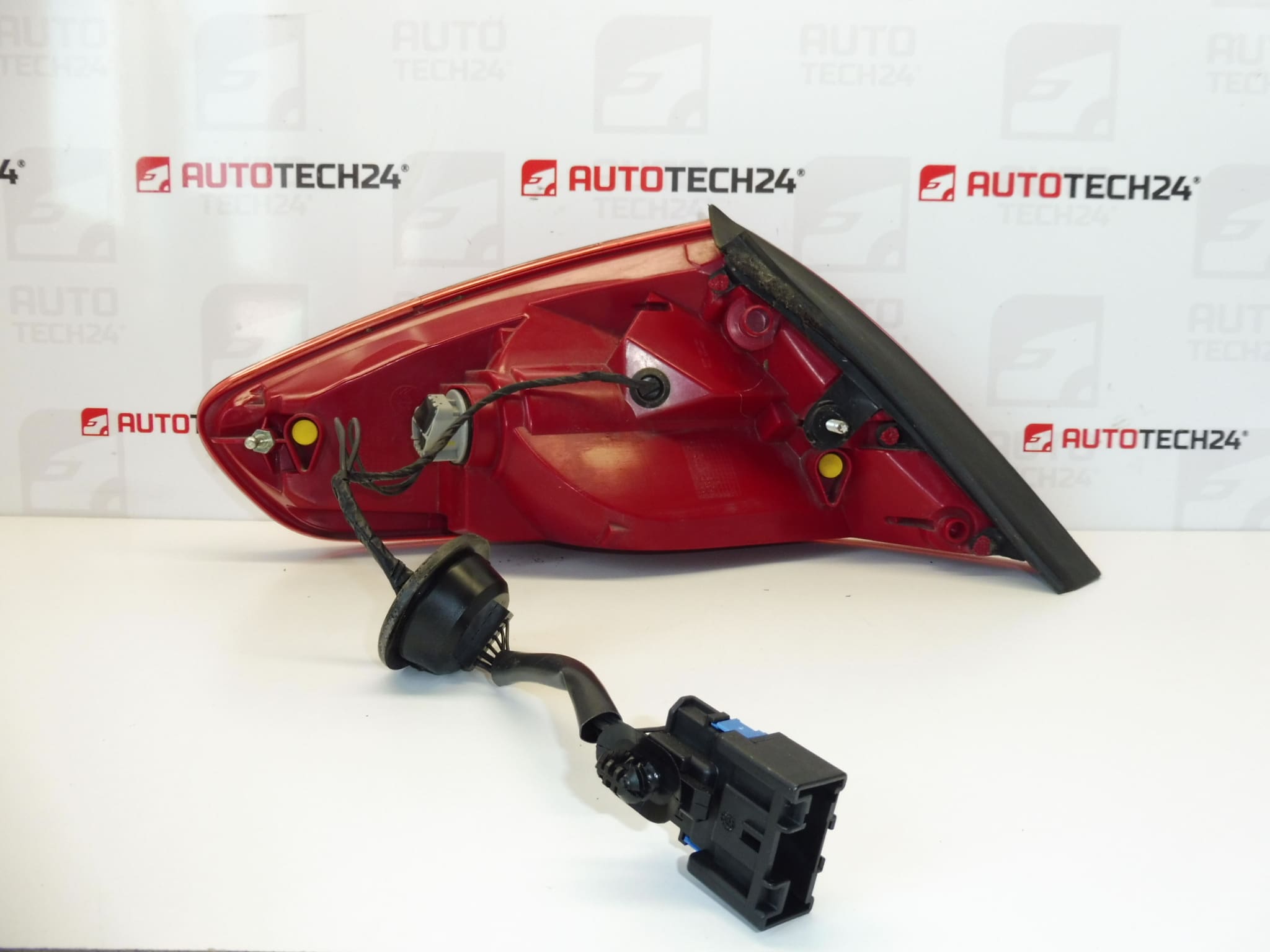 Rear right lamp Peugeot 307 CC 714025600861 6351X4 6351S3 - Image 2