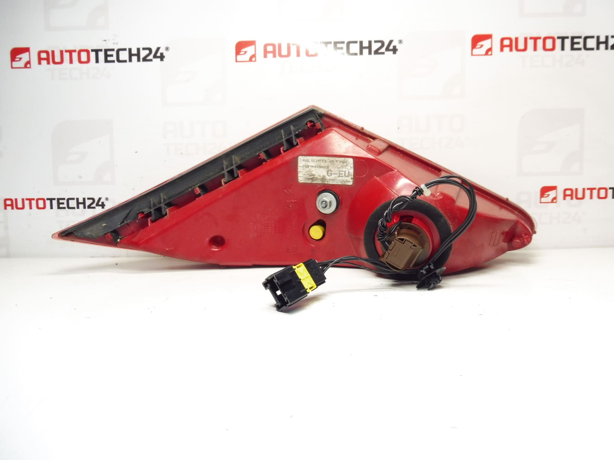 Left rear lamp interior Peugeot 307 CC 96413007JE 714025600701 6350S4 - Image 2