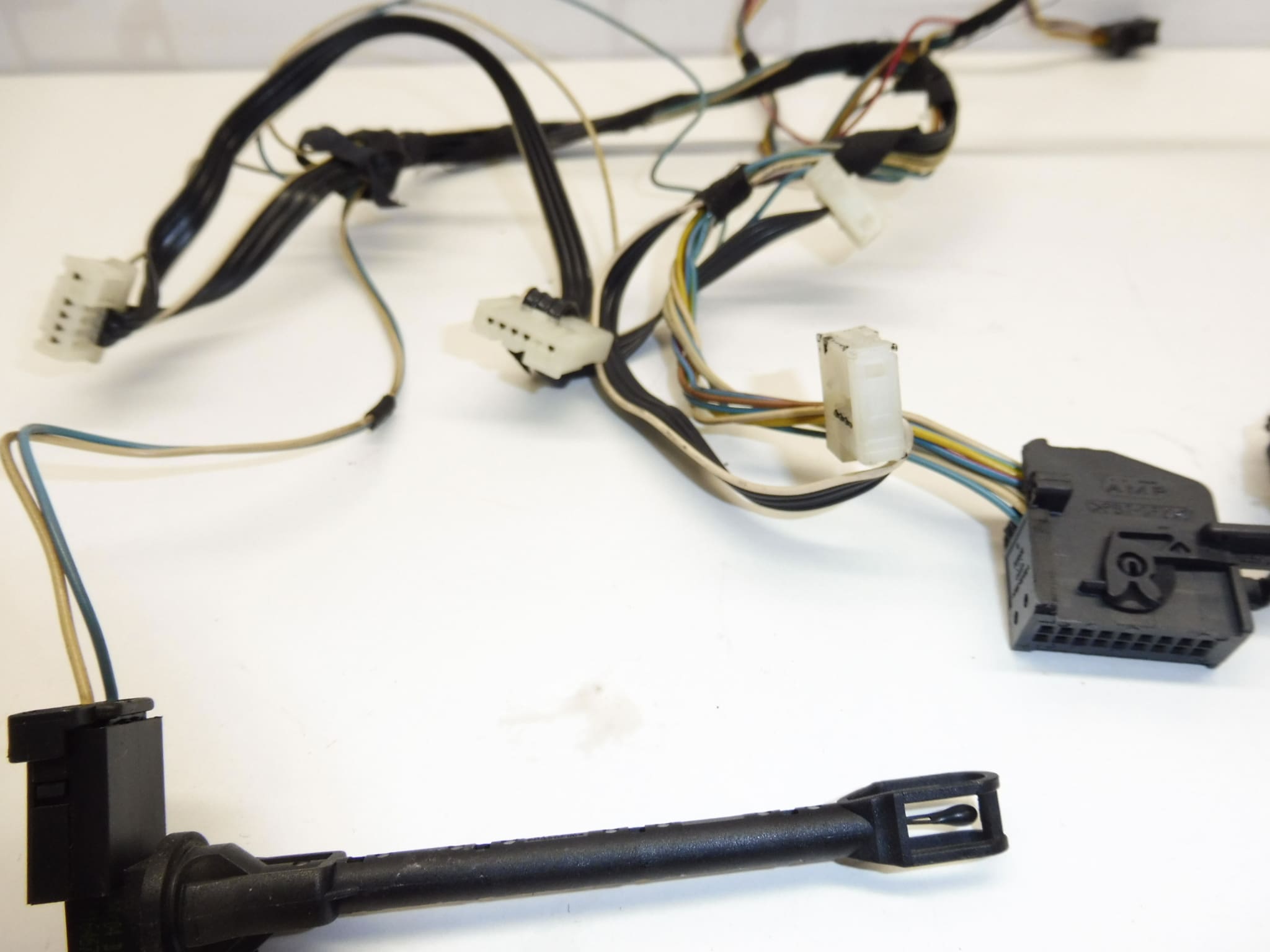 Air conditioning harness Behr Peugeot 307 to 2004 D5384 6445ZV - Image 2