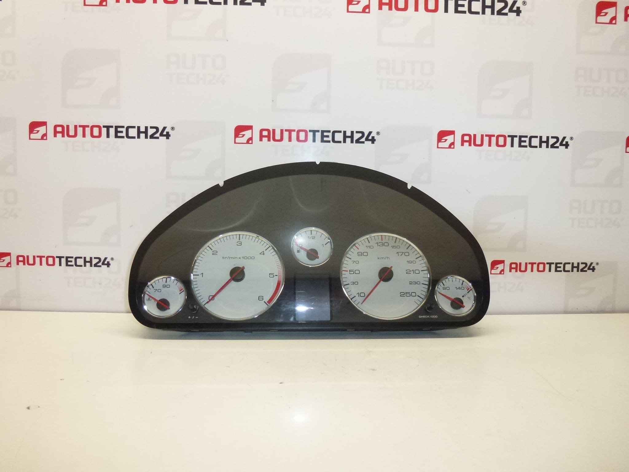 Speedometer Peugeot 407 203000 km 9664690380 610395