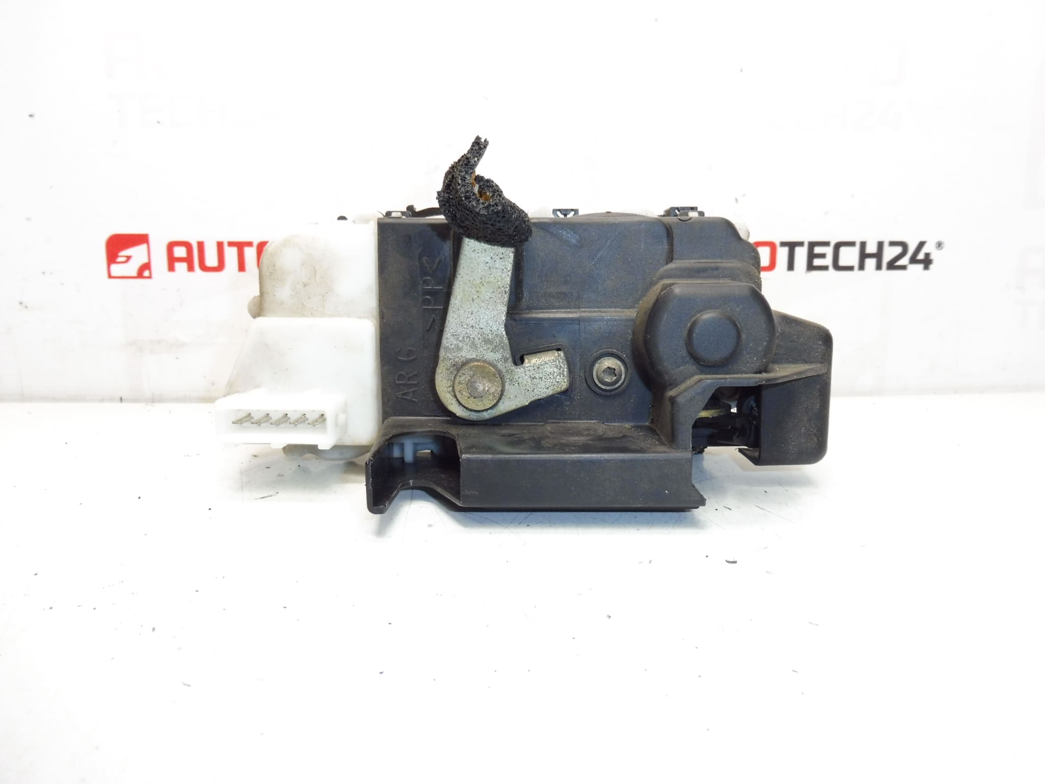 Left rear door lock Peugeot 307 913786