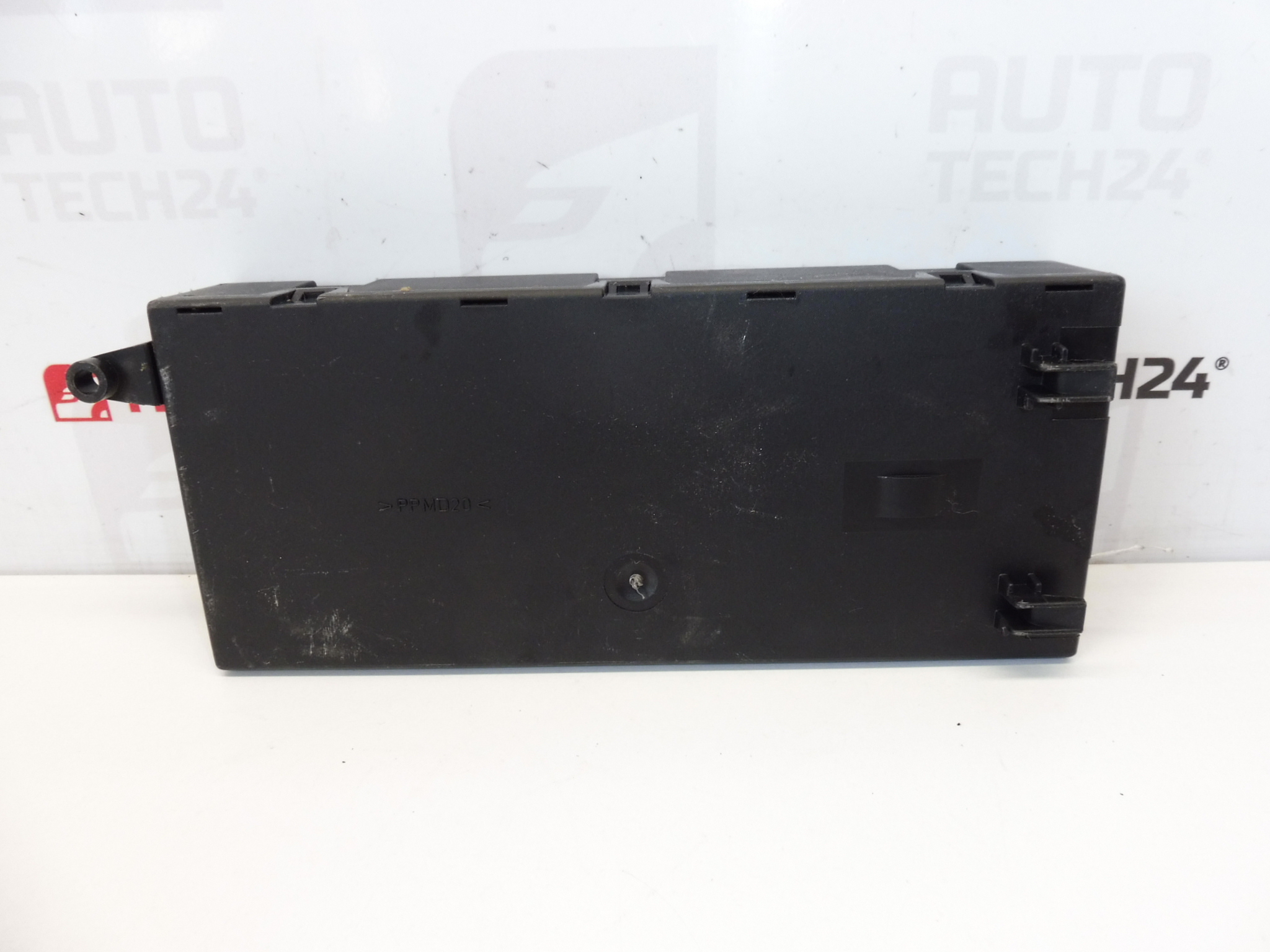 Sliding Door ECU Citroën Peugeot 1400500180 9138H4
