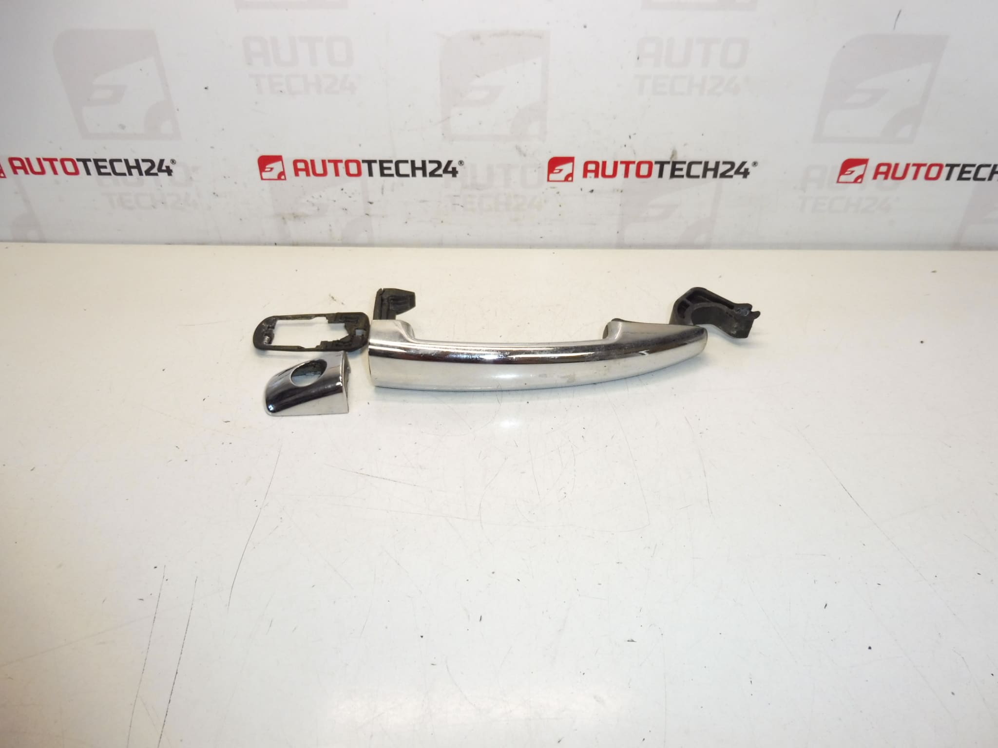 Left front door handle Citroën C3 II (A51) DS3 9101KY