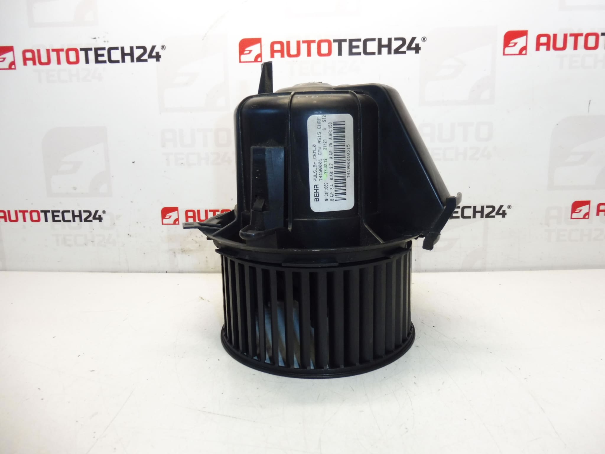 Heater fan Valeo Citroën Peugeot T4190001 6441CR