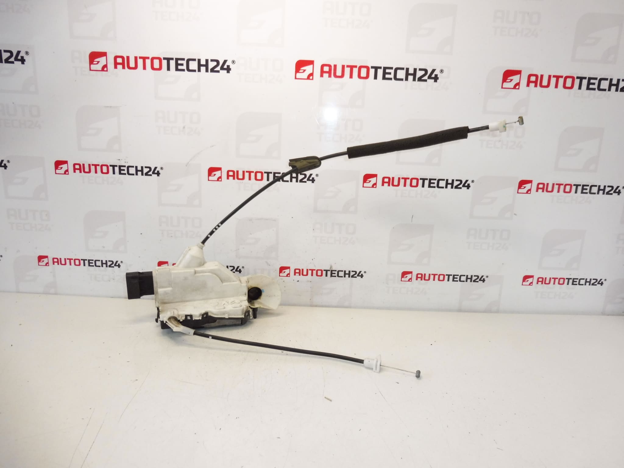 Driver's door lock Citroën C3 II A51 9800624480