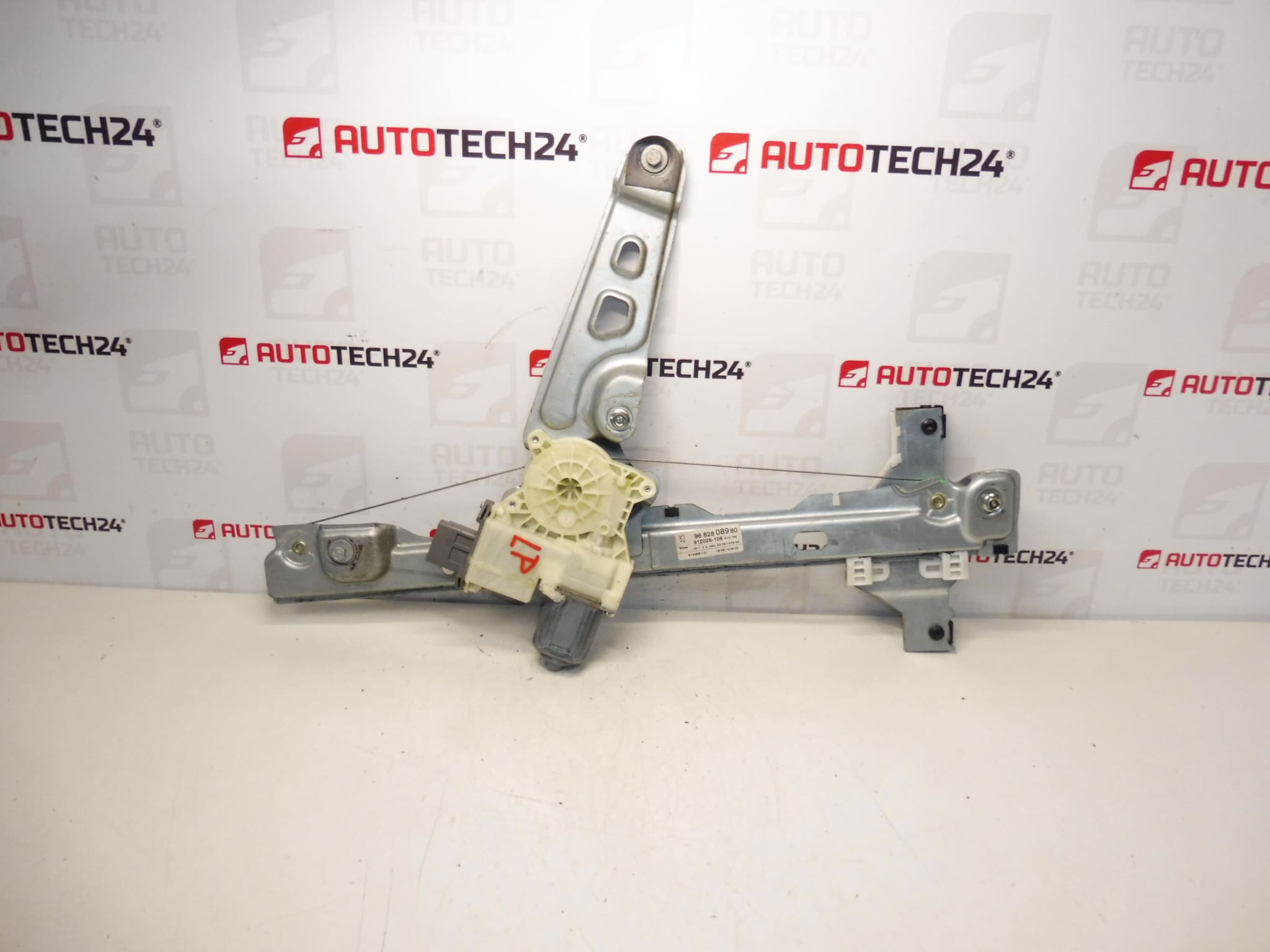 Left front window mechanism Peugeot 3008 5008 9682808980 9221FF