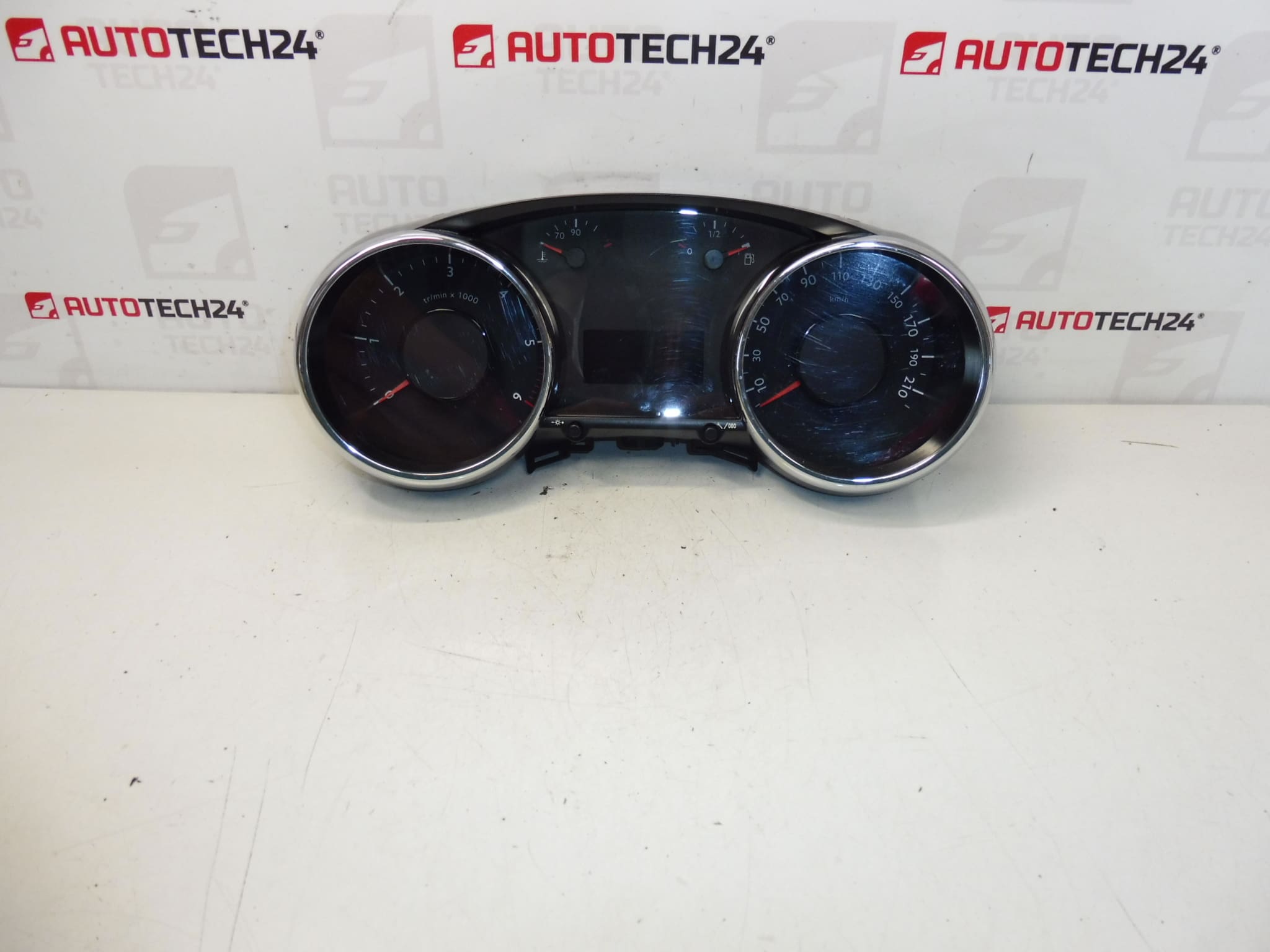 Speedometer 98000km Peugeot 3008 5008 9805232380 9810462780