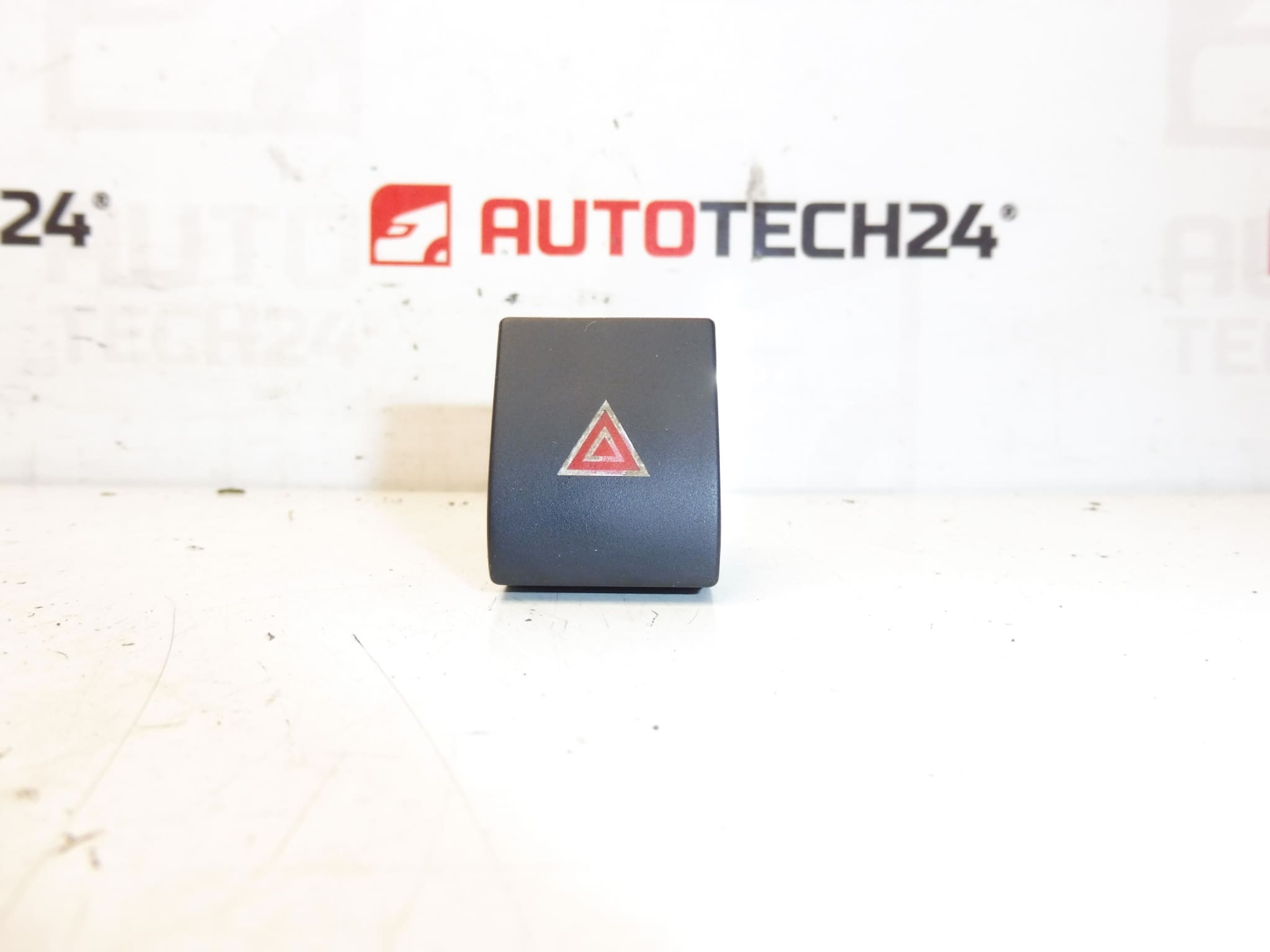 Peugeot 3008 5008 Hazard Light Controller 96652440ZD