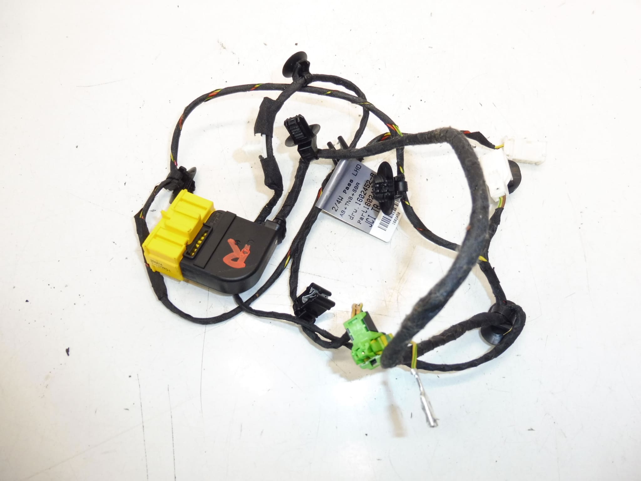 Peugeot 3008 5008 6545XT passenger seat harness