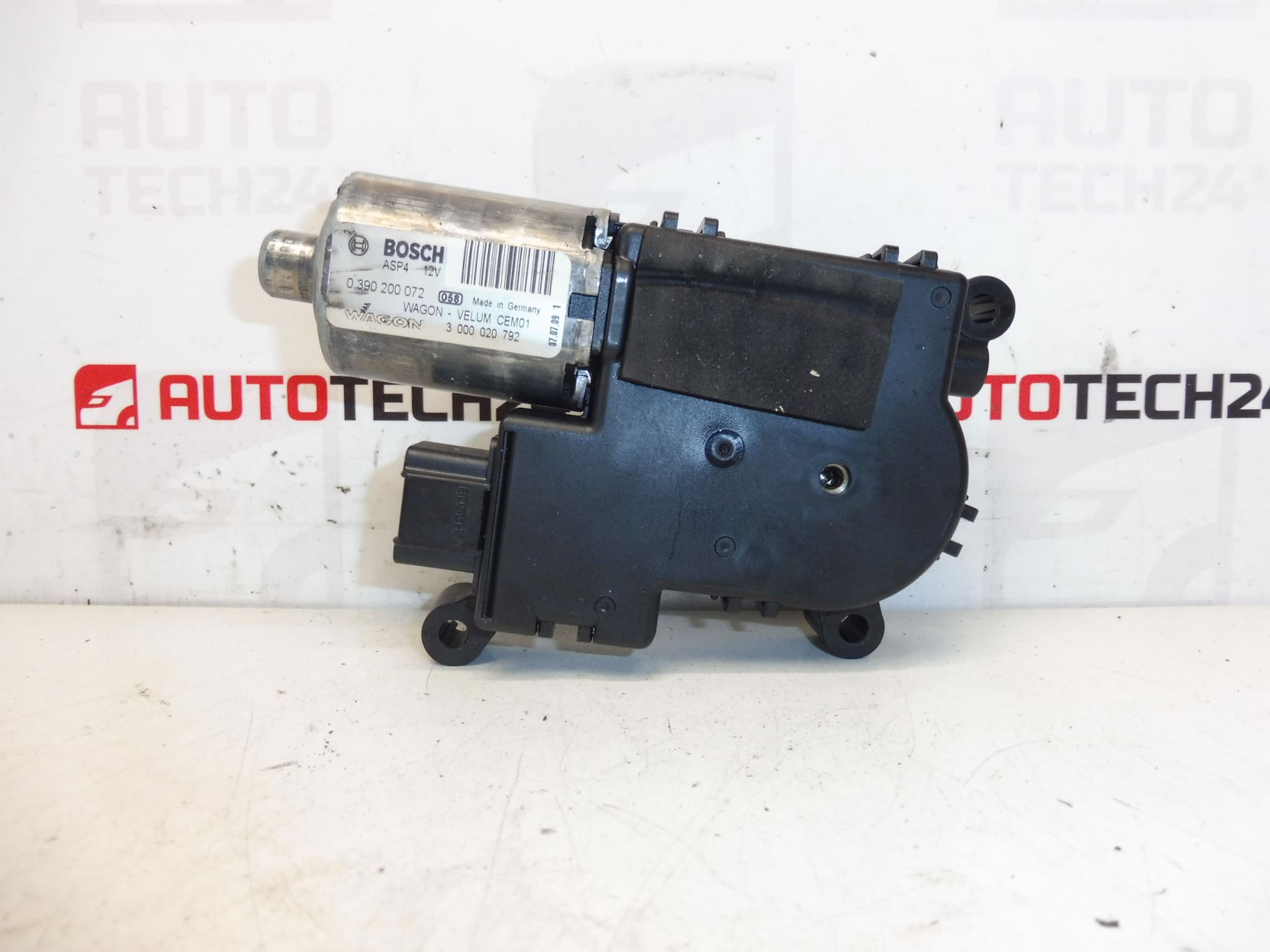 Electric motor Bosch Citroen C4 Picasso 0390200072 8401NC