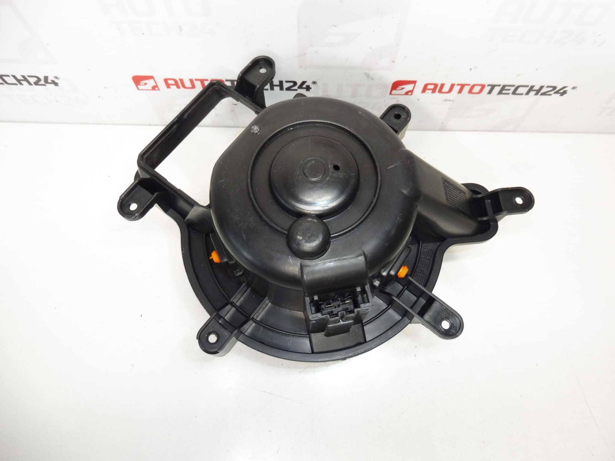 Heater fan Peugeot 3008 5008 T3953003 6441CP