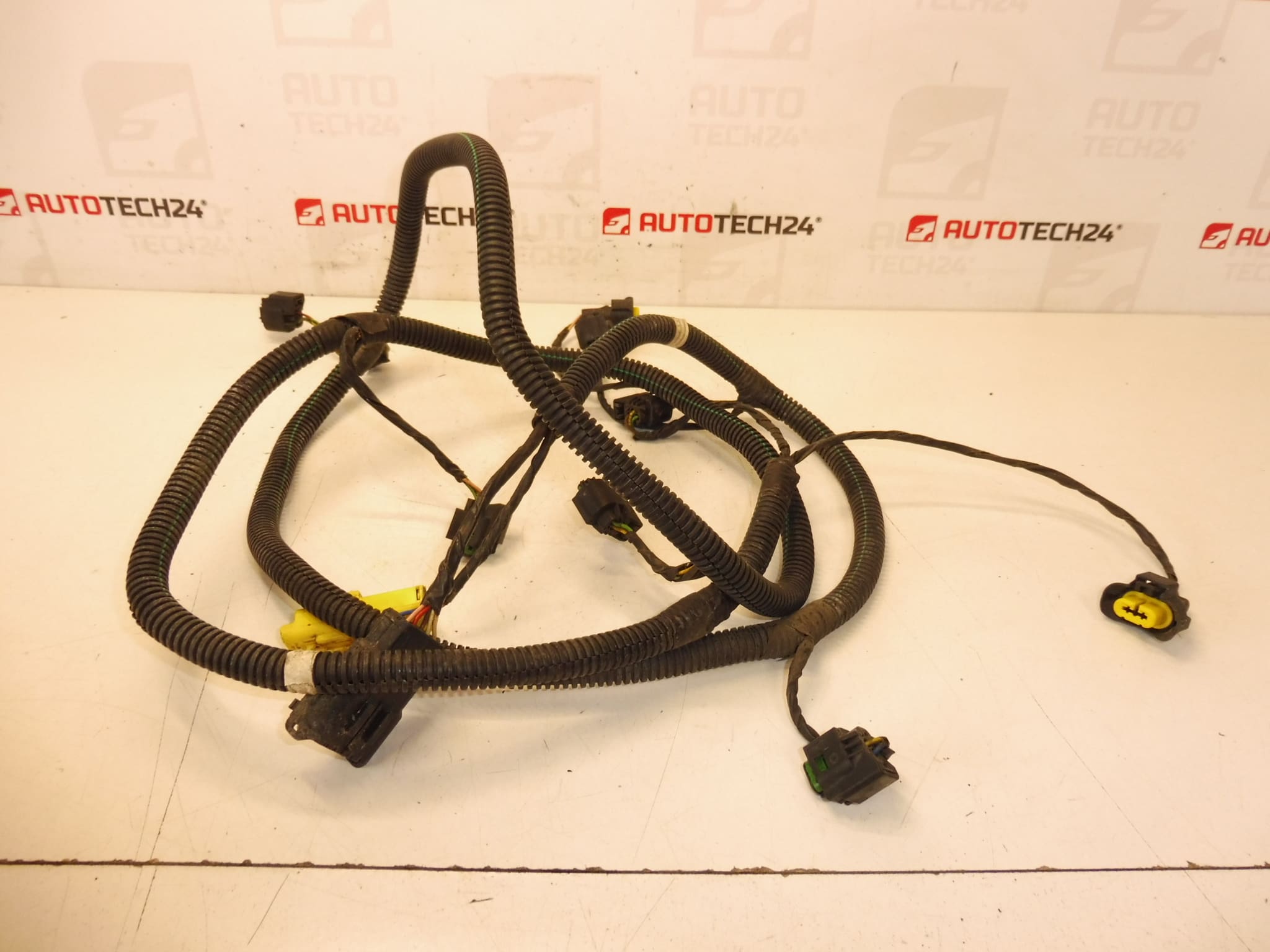 Citroen C4 Picasso front fog light and sensor harness 9663255080 6575Y2 - Image 2