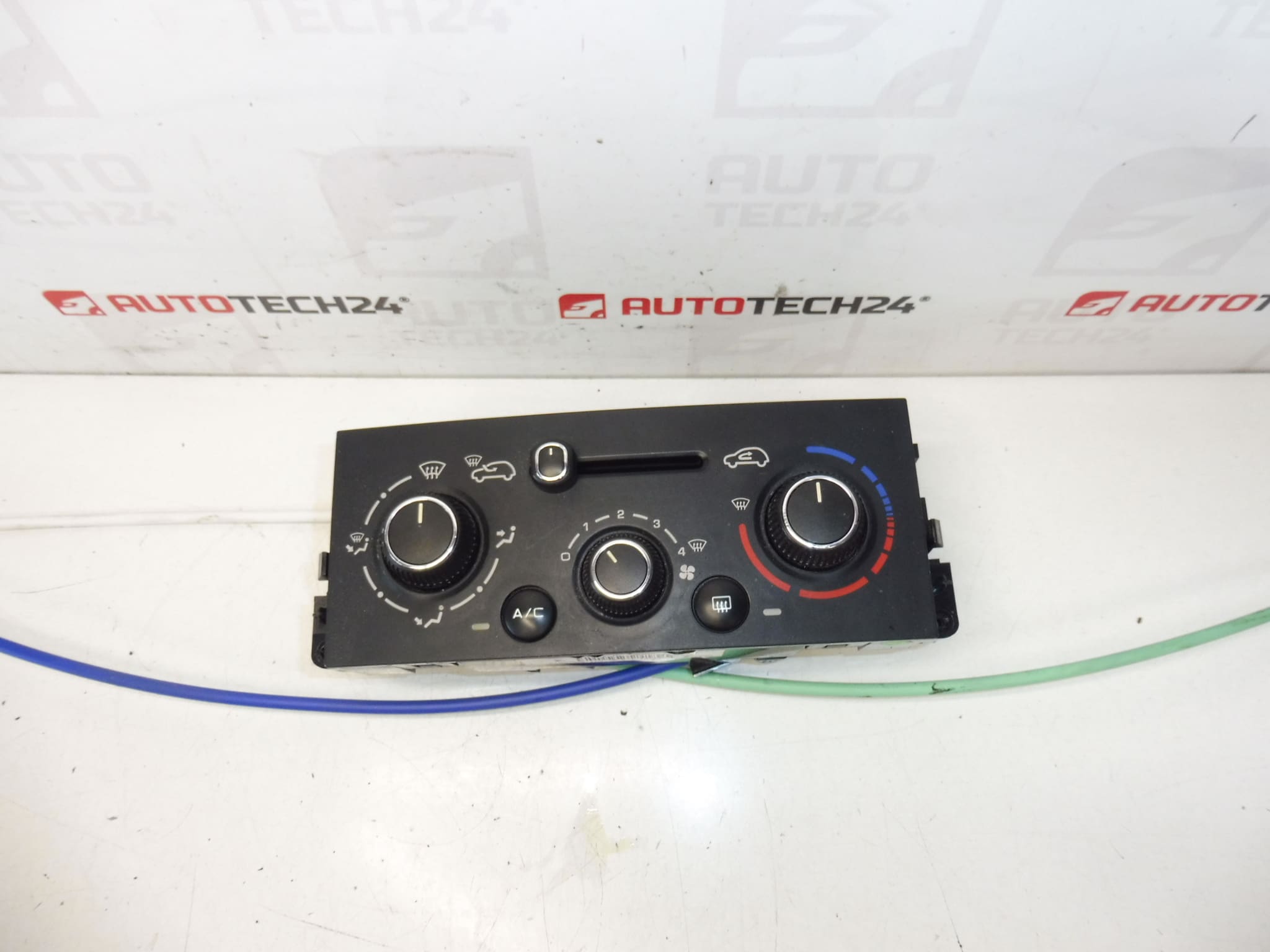 Peugeot 207 air conditioning heater control N108224Q 6452Q6