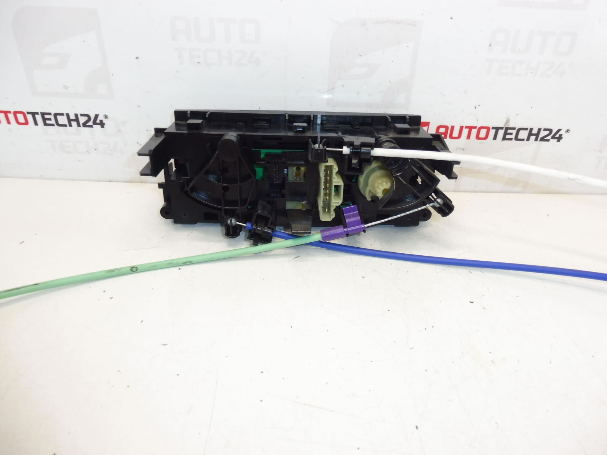Peugeot 207 air conditioning heater control N108224Q 6452Q6 - Image 2