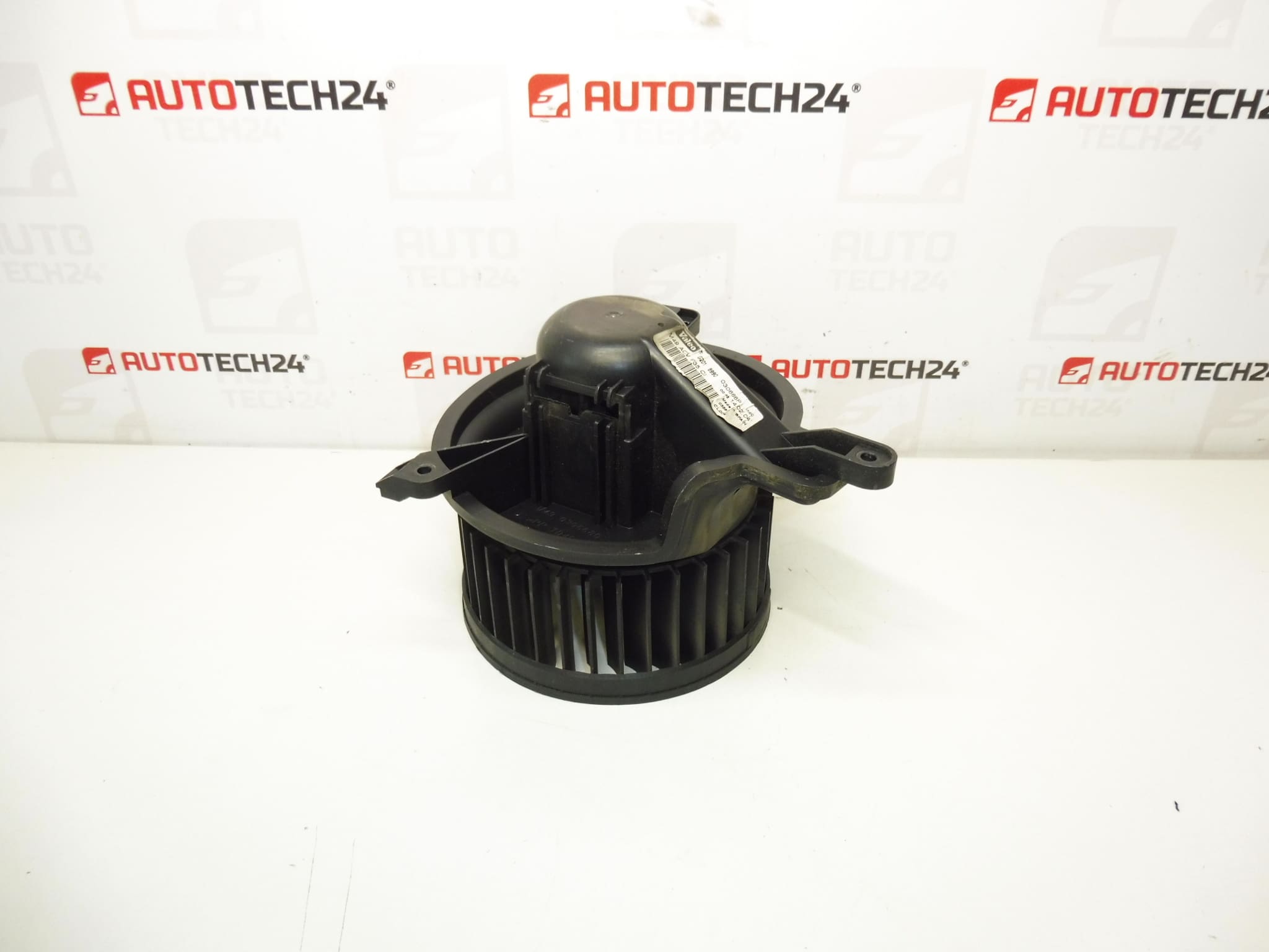 Heater fan Citroën Peugeot 030666P 6441R4