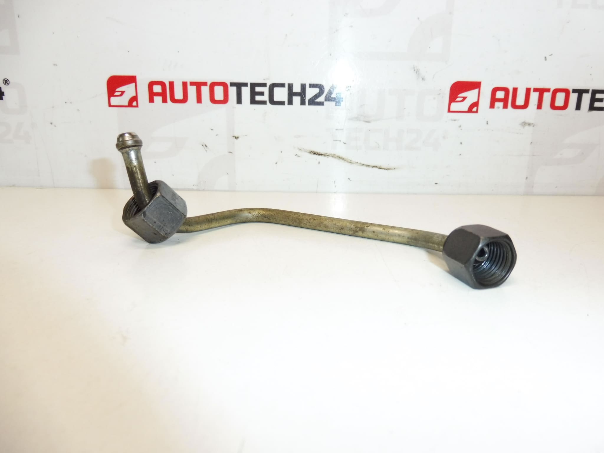 Pipe RAIL outlet from pump Citroën Peugeot 9804226780 1570Q3 - Image 2