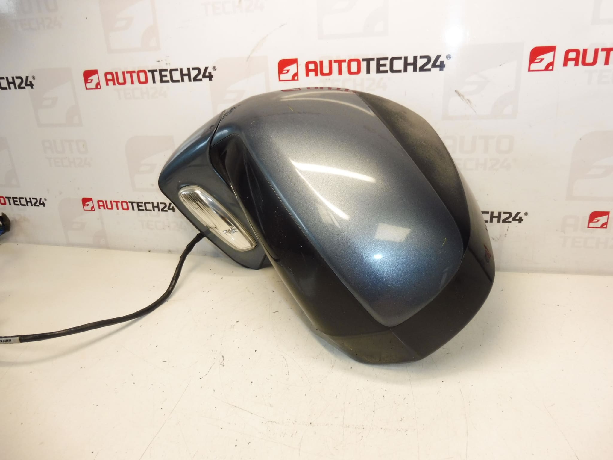 Left mirror EZWD Citroën C4 Picasso 96851519XY 8153VS 8153H6