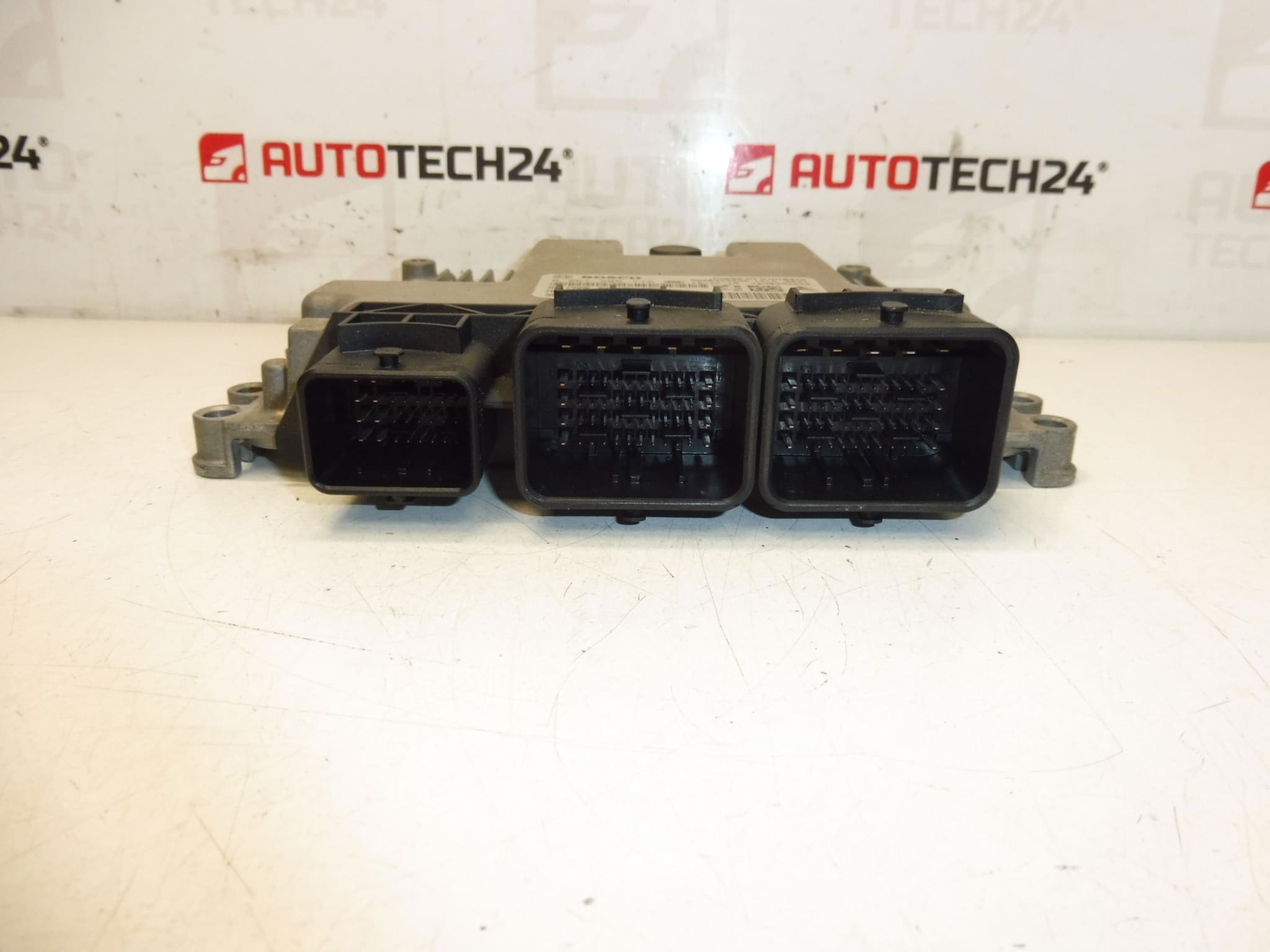 Bosch ECU MEV17.4 0261S05715 9666824080 - Image 2