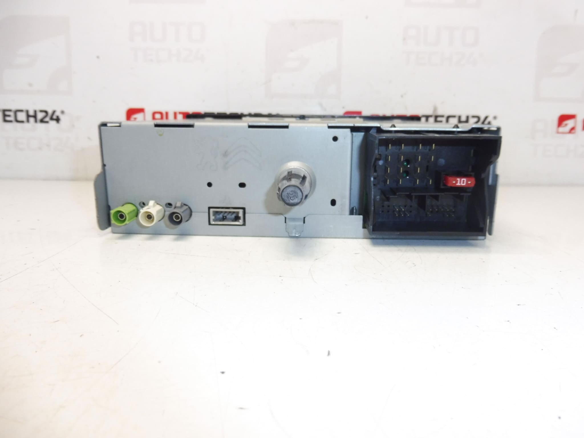 Continental RD45 98041625XT 16108009XT car radio - Image 2