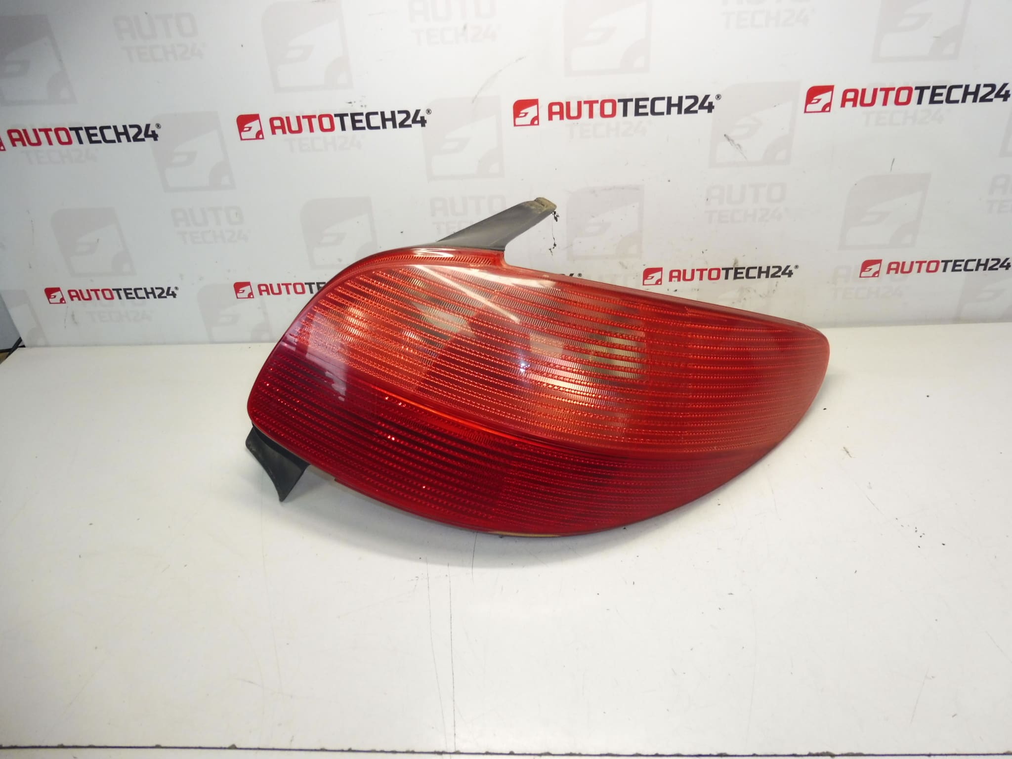 Right rear lamp Peugeot 206 until 6/2003 6351P1